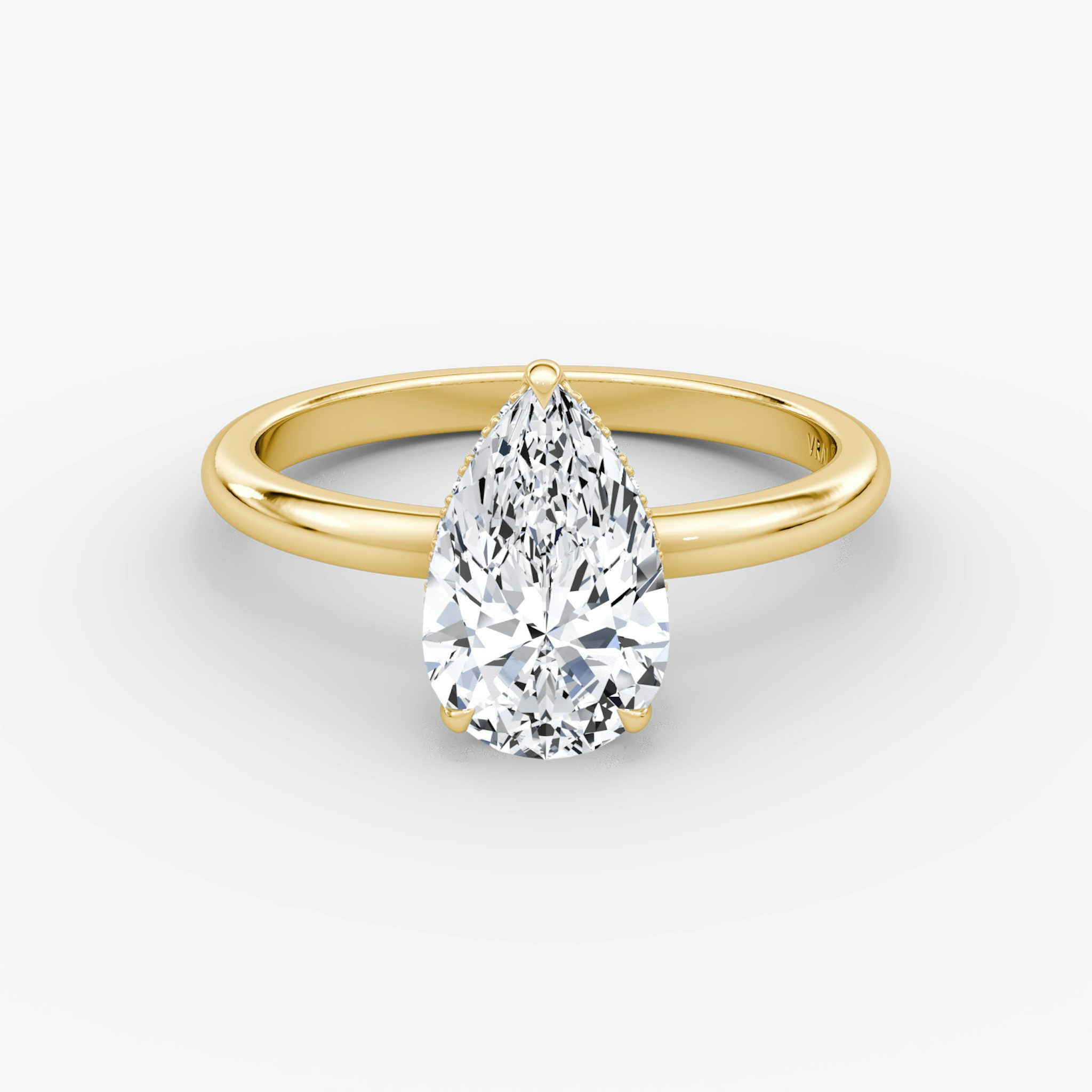 The Signature | Pear | 18k | Yellow Gold | bandAccent: Plain | bandWidth: large | hiddenHalo: yes | diamondOrientation: vertical | caratWeight: other