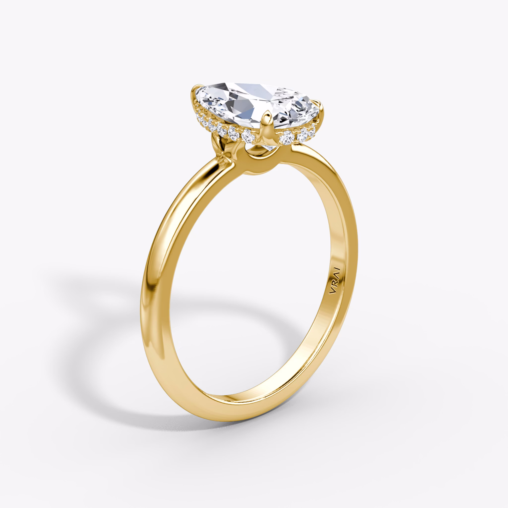 The Signature | Pear | 18k | Yellow Gold | bandAccent: Plain | bandWidth: large | hiddenHalo: yes | diamondOrientation: vertical | caratWeight: other