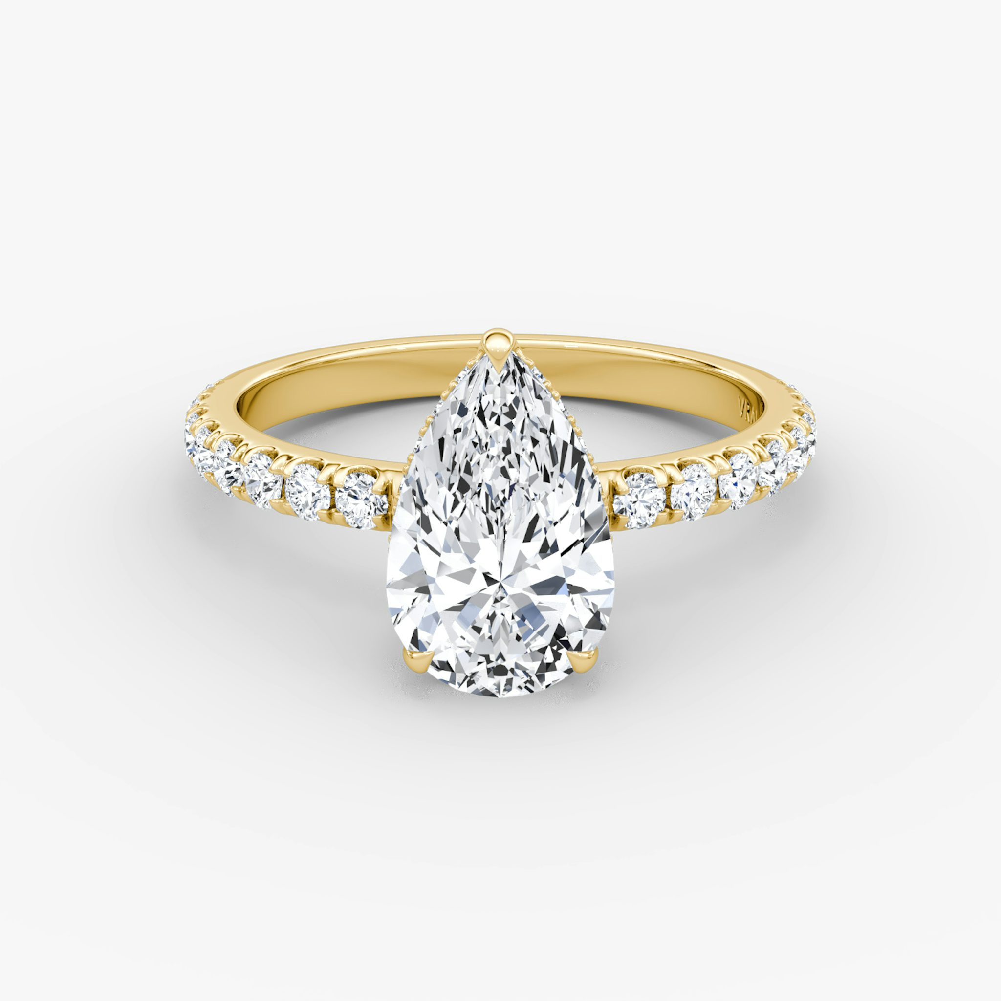 The Signature | Pear | 18k | Yellow Gold | bandAccent: Pavé | bandWidth: large | hiddenHalo: yes | diamondOrientation: vertical | caratWeight: other