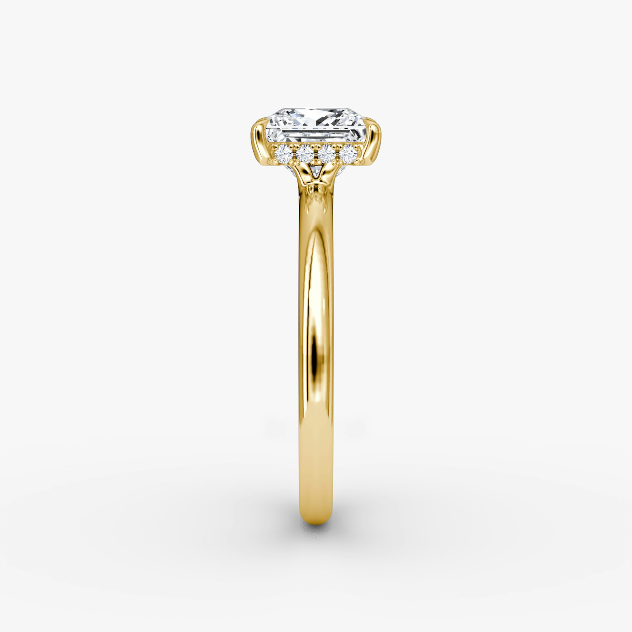 The Signature | Princess | 18k | Yellow Gold | bandAccent: Plain | bandWidth: large | hiddenHalo: yes | diamondOrientation: vertical | caratWeight: other