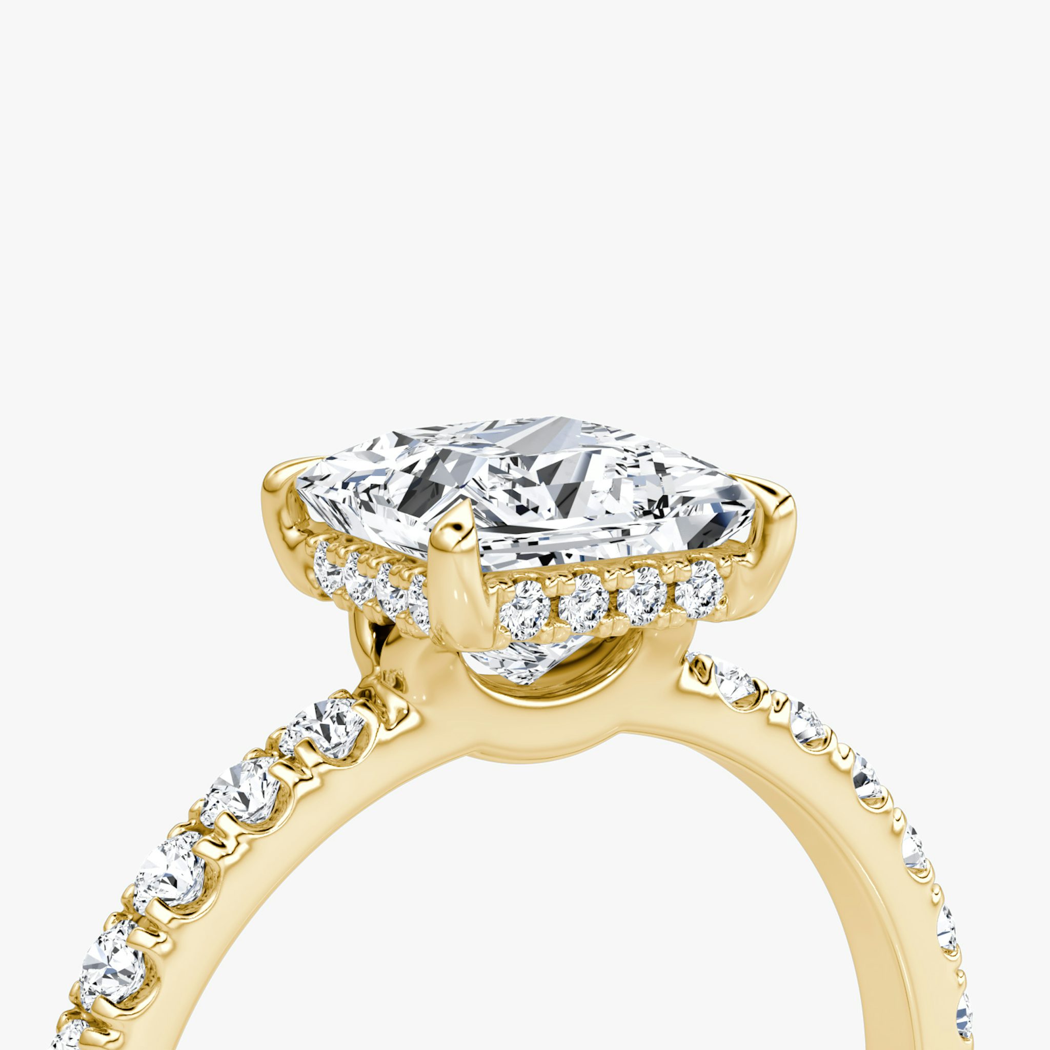 The Signature | Princess | 18k | Yellow Gold | bandAccent: Pavé | bandWidth: large | hiddenHalo: yes | diamondOrientation: vertical | caratWeight: other