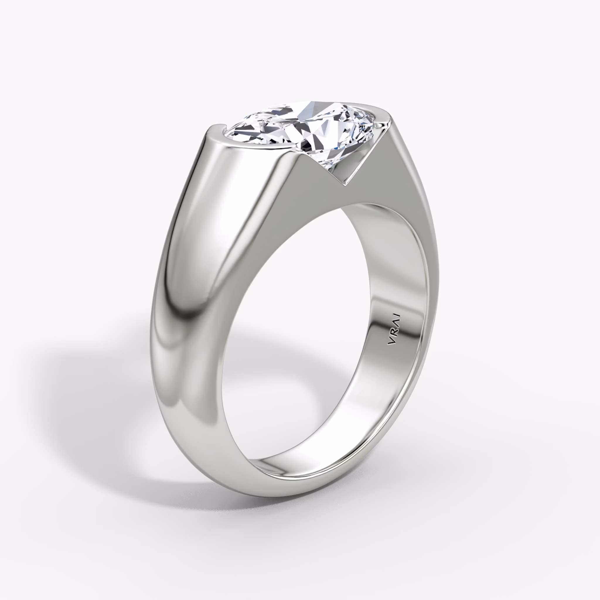 The Statement Signet | Oval | 18k | White Gold | bandAccent: Plain | diamondOrientation: vertical | caratWeight: other