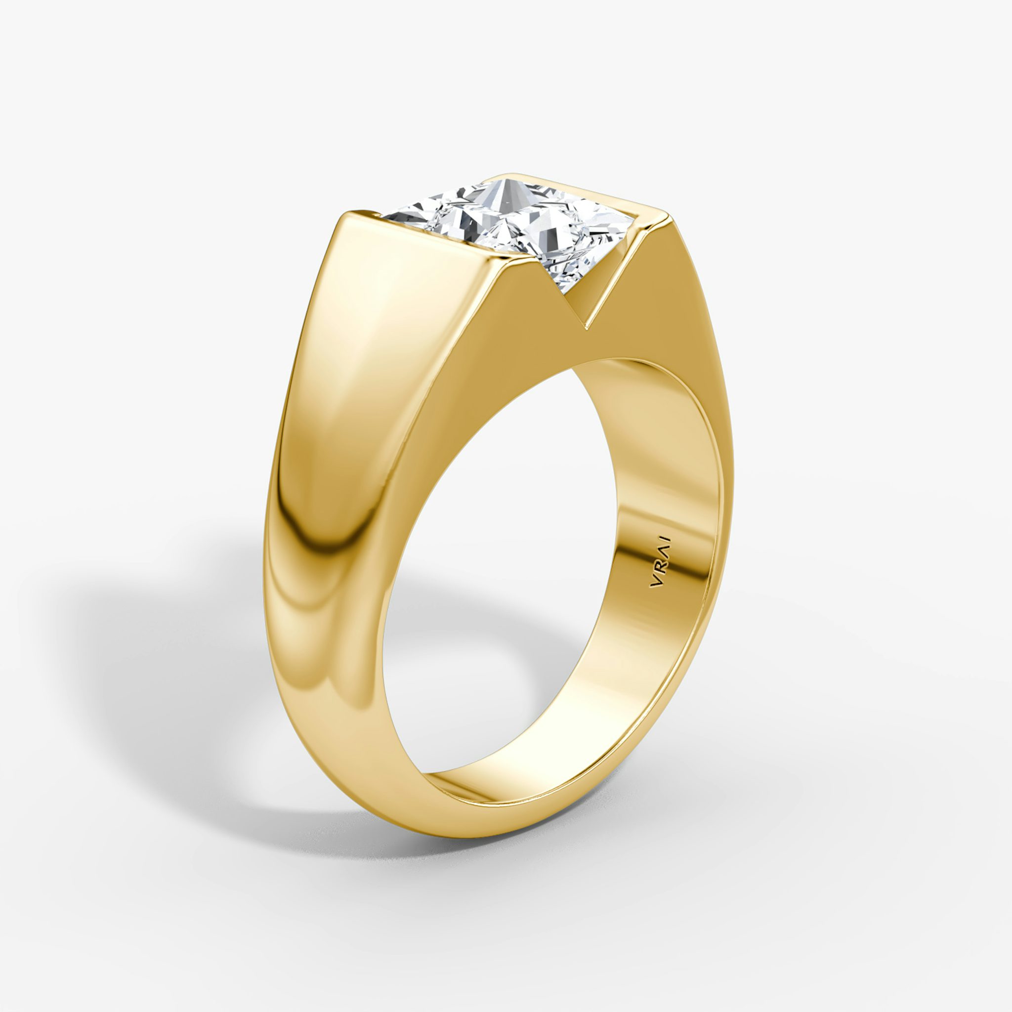 The Statement Signet | Princess | 18k | Yellow Gold | bandAccent: Plain | diamondOrientation: vertical | caratWeight: other