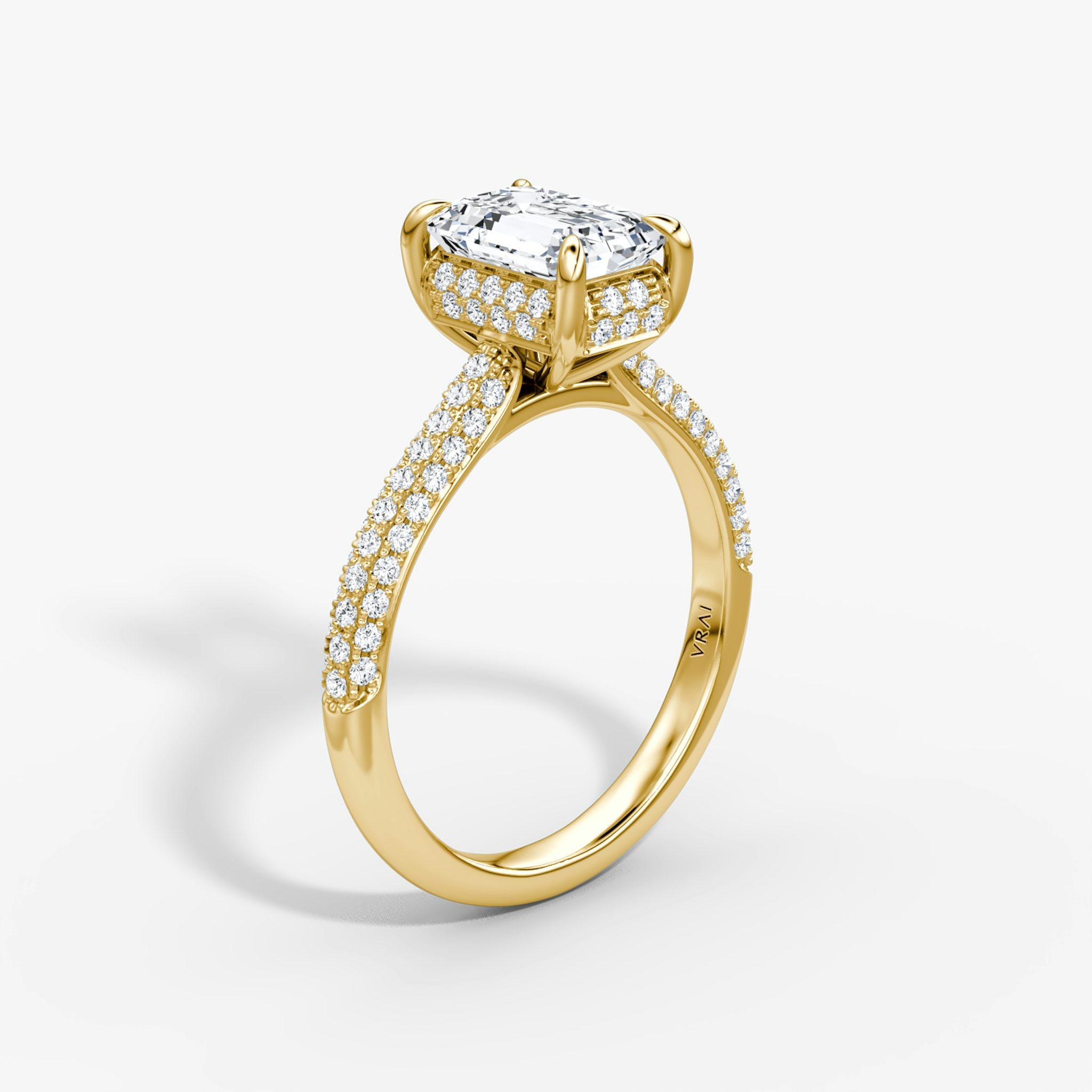 The Regal Pavé Dome | Emerald | 18k | Yellow Gold | bandAccent: Pavé | diamondOrientation: vertical | caratWeight: other