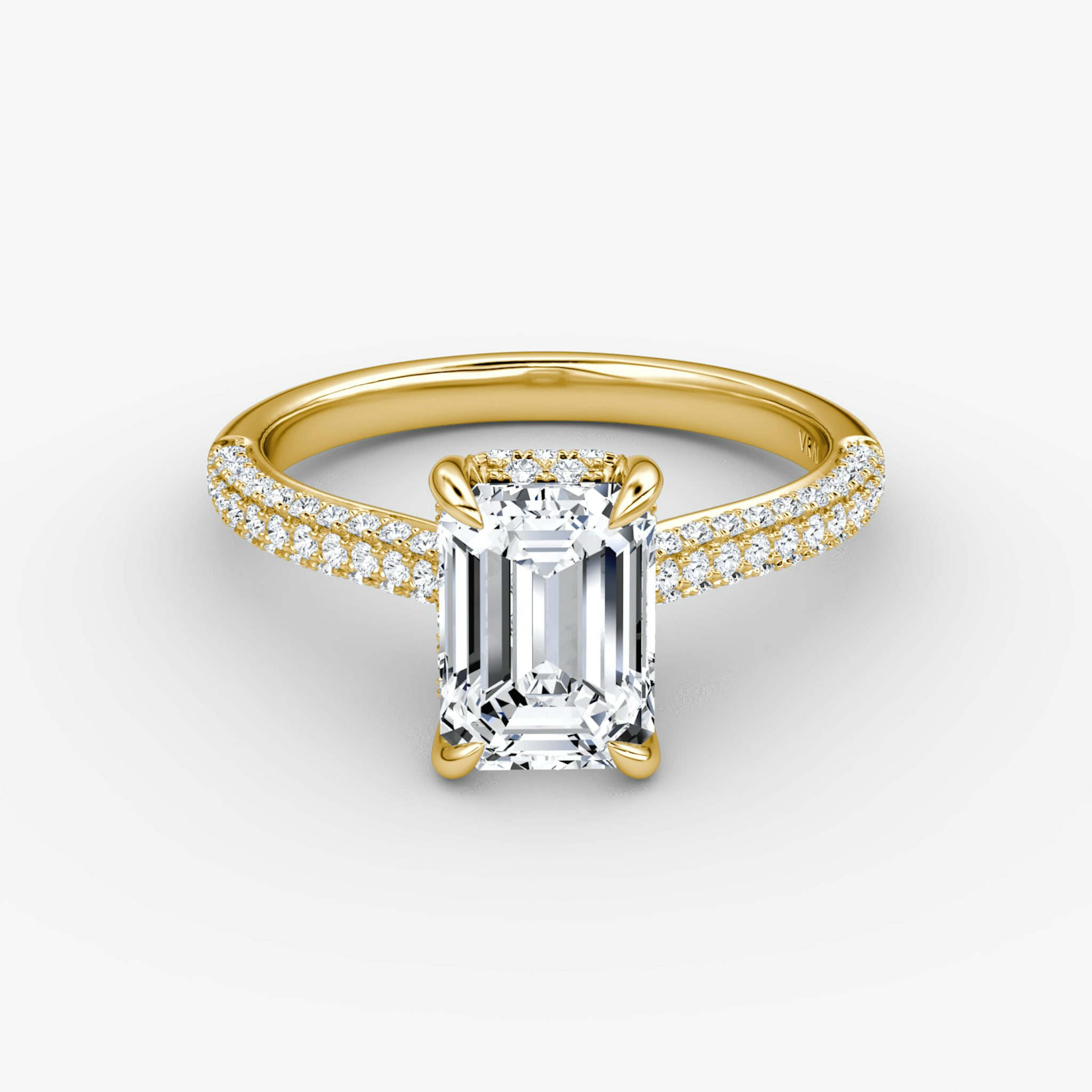 The Regal Pavé Dome | Emerald | 18k | Yellow Gold | bandAccent: Pavé | diamondOrientation: vertical | caratWeight: other