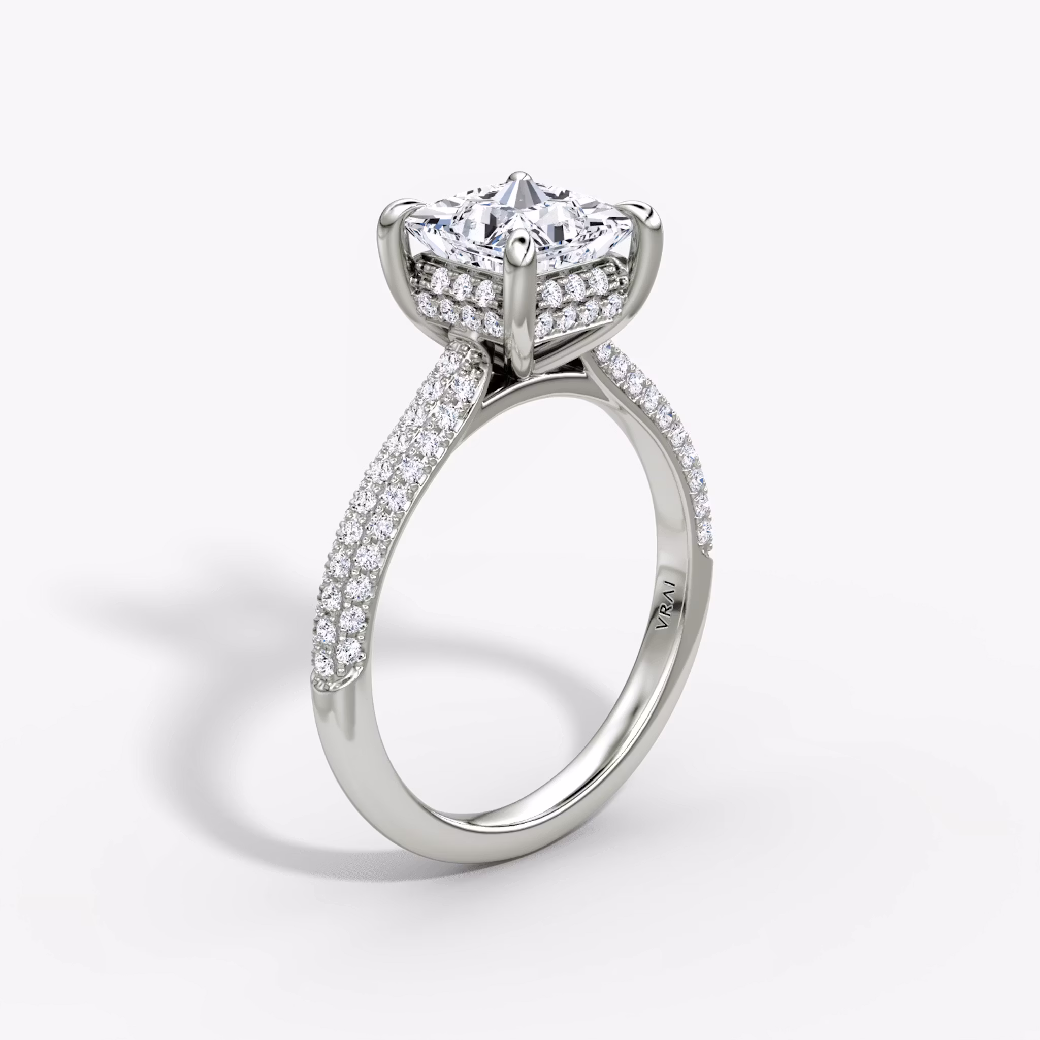 The Regal Pavé Dome Princess | Platinum