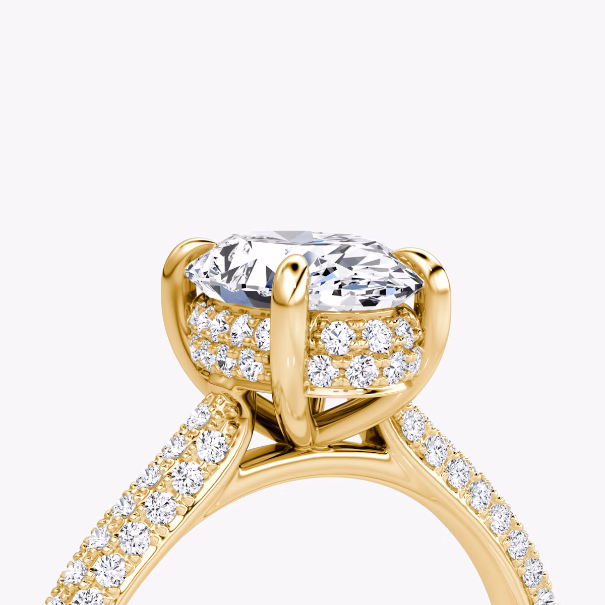 The Regal Pavé Dome | Oval | 18k | Gelbgold | bandAccent: Mit Pavé-Besatz | diamondOrientation: vertical | caratWeight: other
