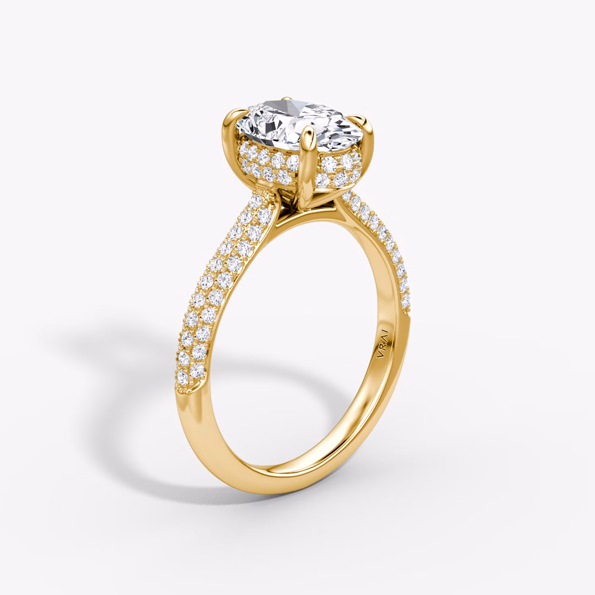 The Regal Pavé Dome | Oval | 18k | Gelbgold | bandAccent: Mit Pavé-Besatz | diamondOrientation: vertical | caratWeight: other
