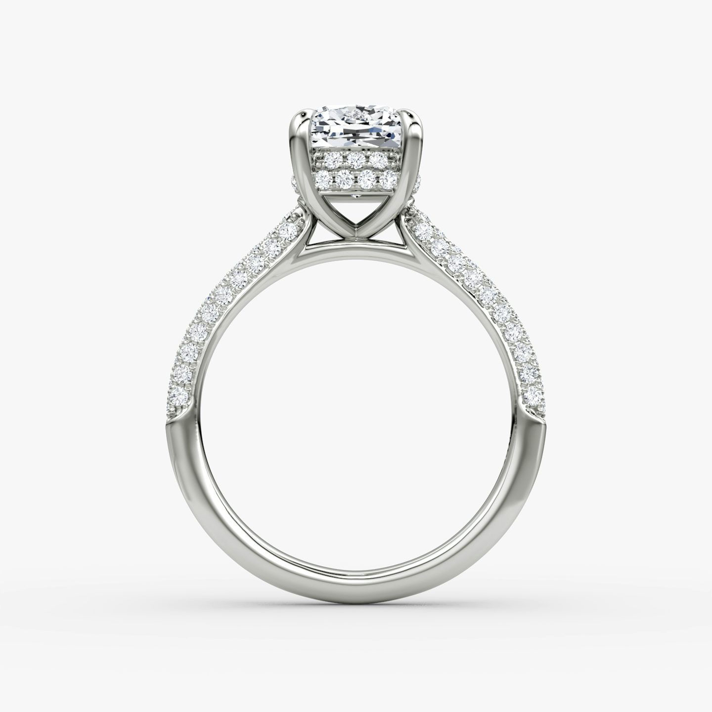 Anillo de compromiso Regal Pavé Dome | Cojín | Platino | bandAccent: Pavé | diamondOrientation: vertical | caratWeight: other