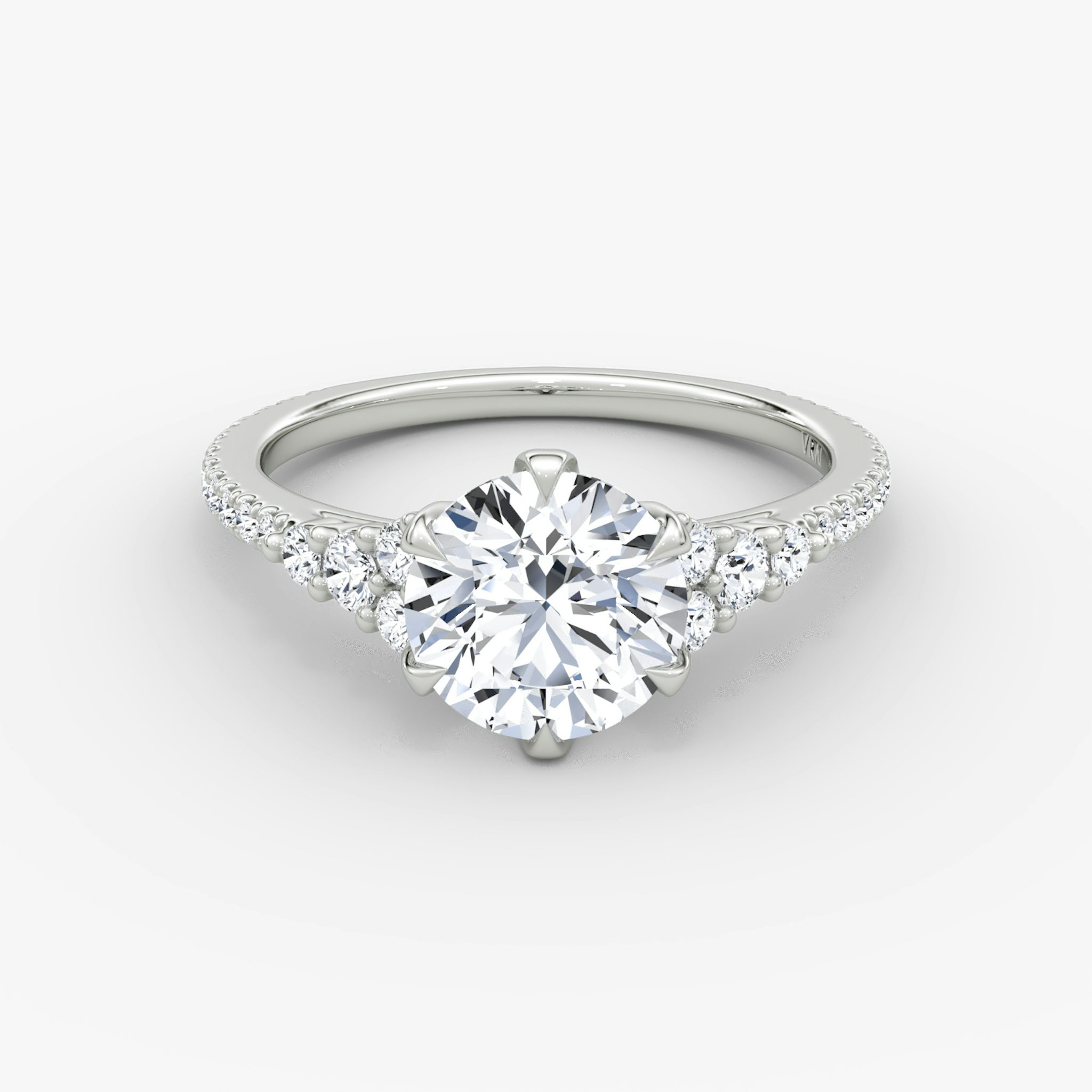 The Round Cluster Heirloom | Rund | 18k | Weißgold | bandAccent: Mit Pavé-Besatz | caratWeight: 1.5ct | diamondOrientation: vertical