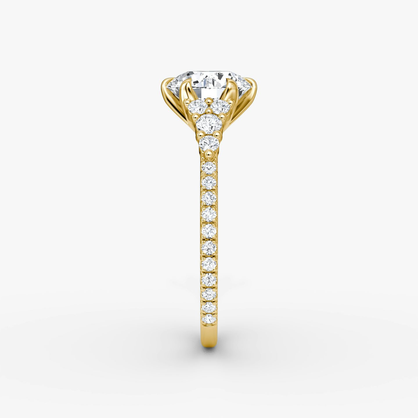 The Round Cluster Heirloom | Round Brilliant | 18k | Yellow Gold | bandAccent: Pavé | caratWeight: other | diamondOrientation: vertical