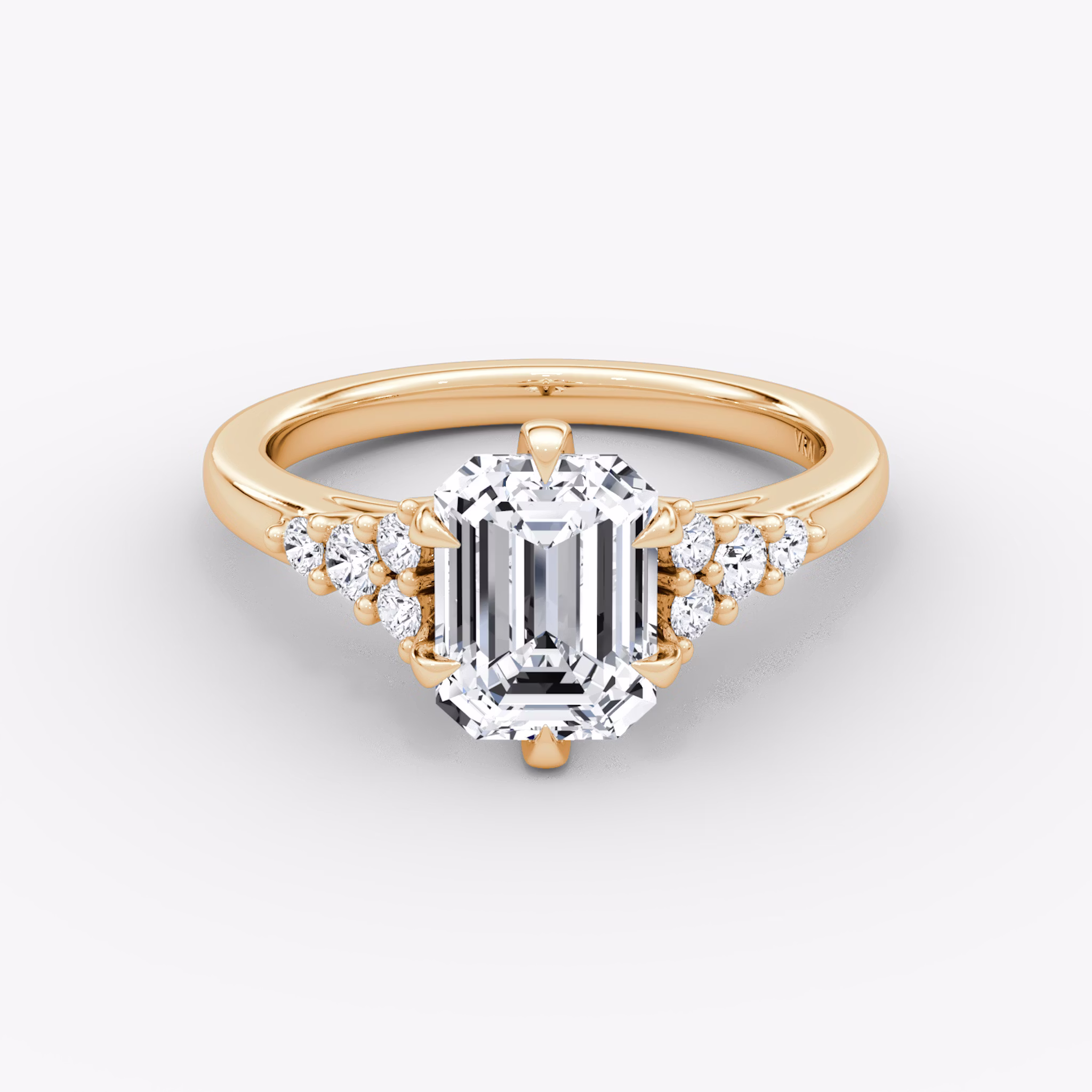 The Round Cluster Heirloom | Emerald | 14k | Roségold | bandAccent: Ohne Pavé-Besatz | diamondOrientation: vertical | caratWeight: other