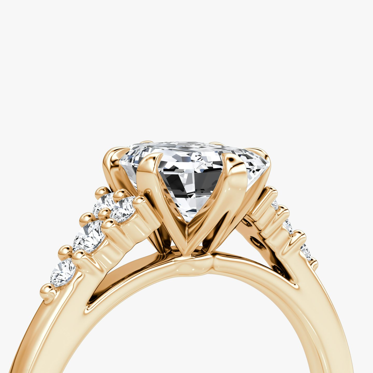 The Round Cluster Heirloom | Emerald | 14k | Rose Gold | bandAccent: Plain | diamondOrientation: vertical | caratWeight: other