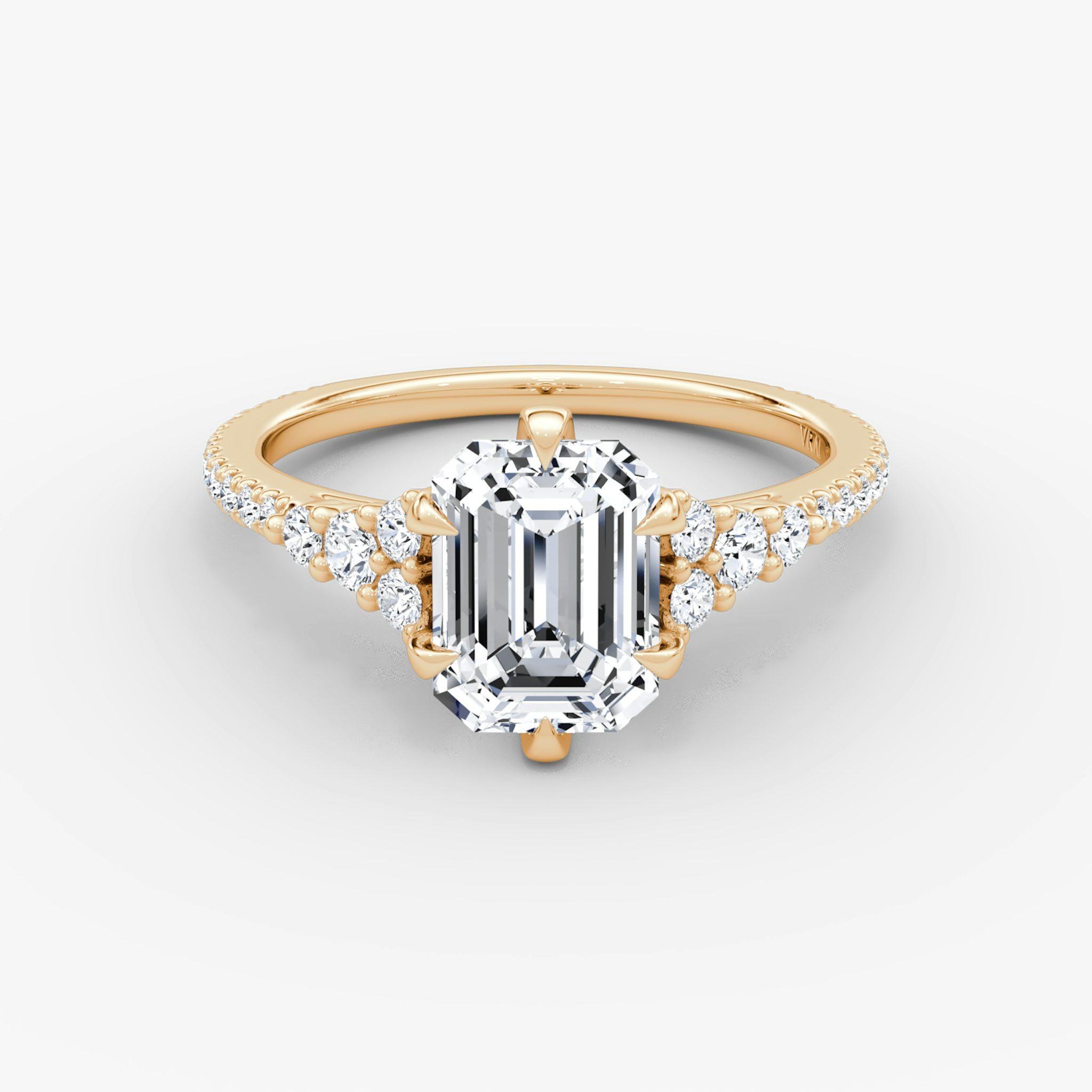 The Round Cluster Heirloom | Emerald | 14k | Roségold | bandAccent: Mit Pavé-Besatz | diamondOrientation: vertical | caratWeight: other