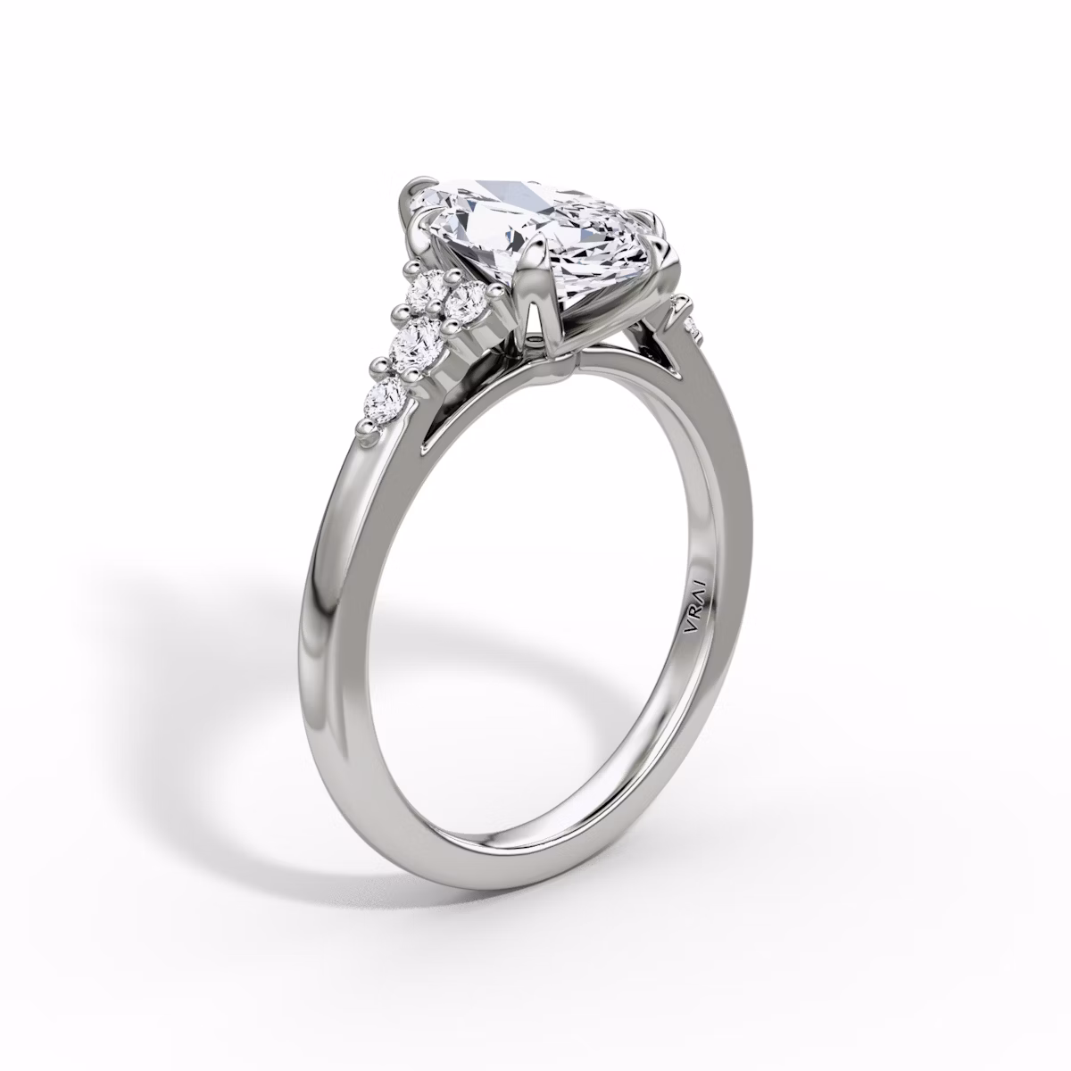 The Round Cluster Heirloom | Marquise | 18k | White Gold | bandAccent: Plain | diamondOrientation: vertical | caratWeight: other