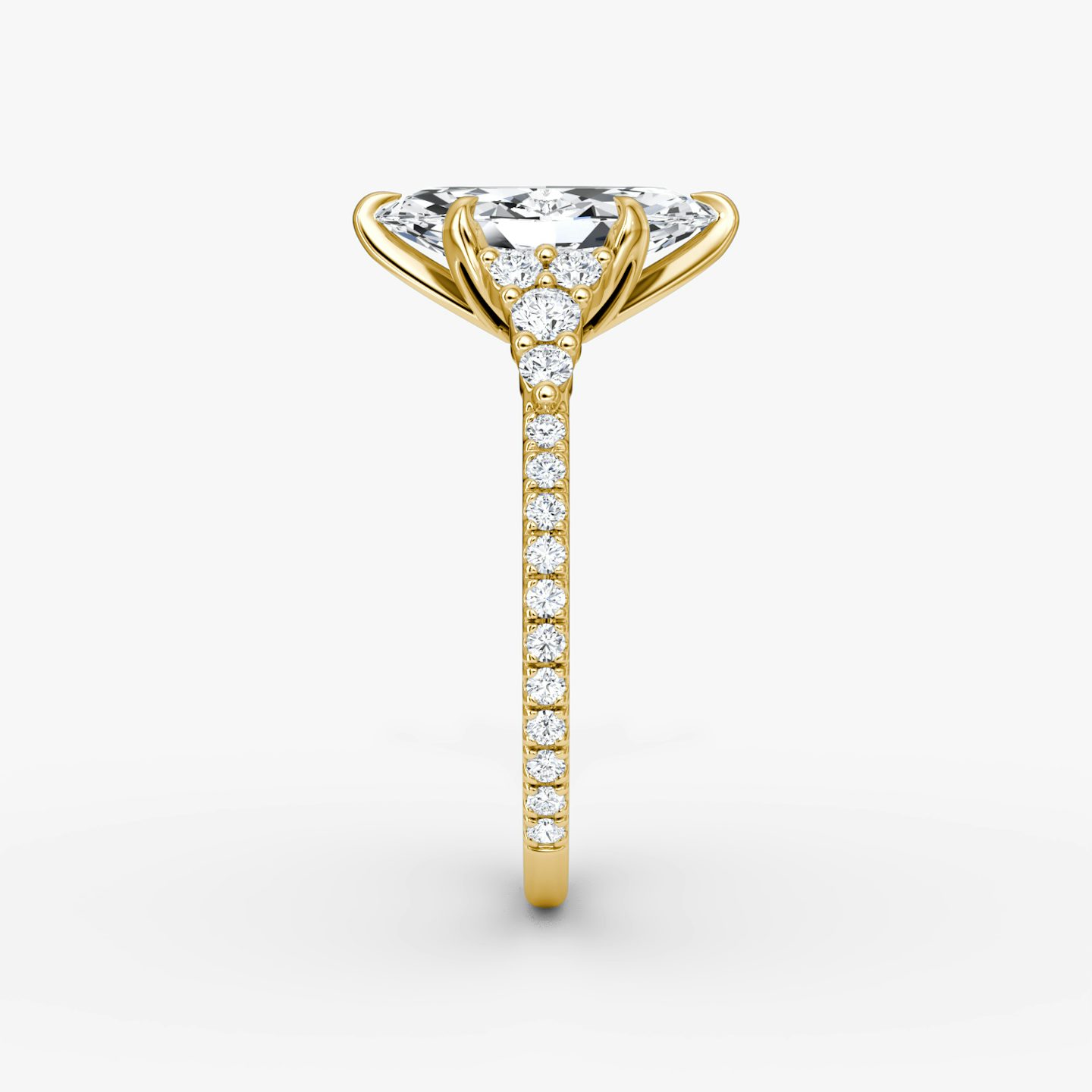 The Round Cluster Heirloom | Marquise | 18k | Yellow Gold | bandAccent: Pavé | diamondOrientation: vertical | caratWeight: other