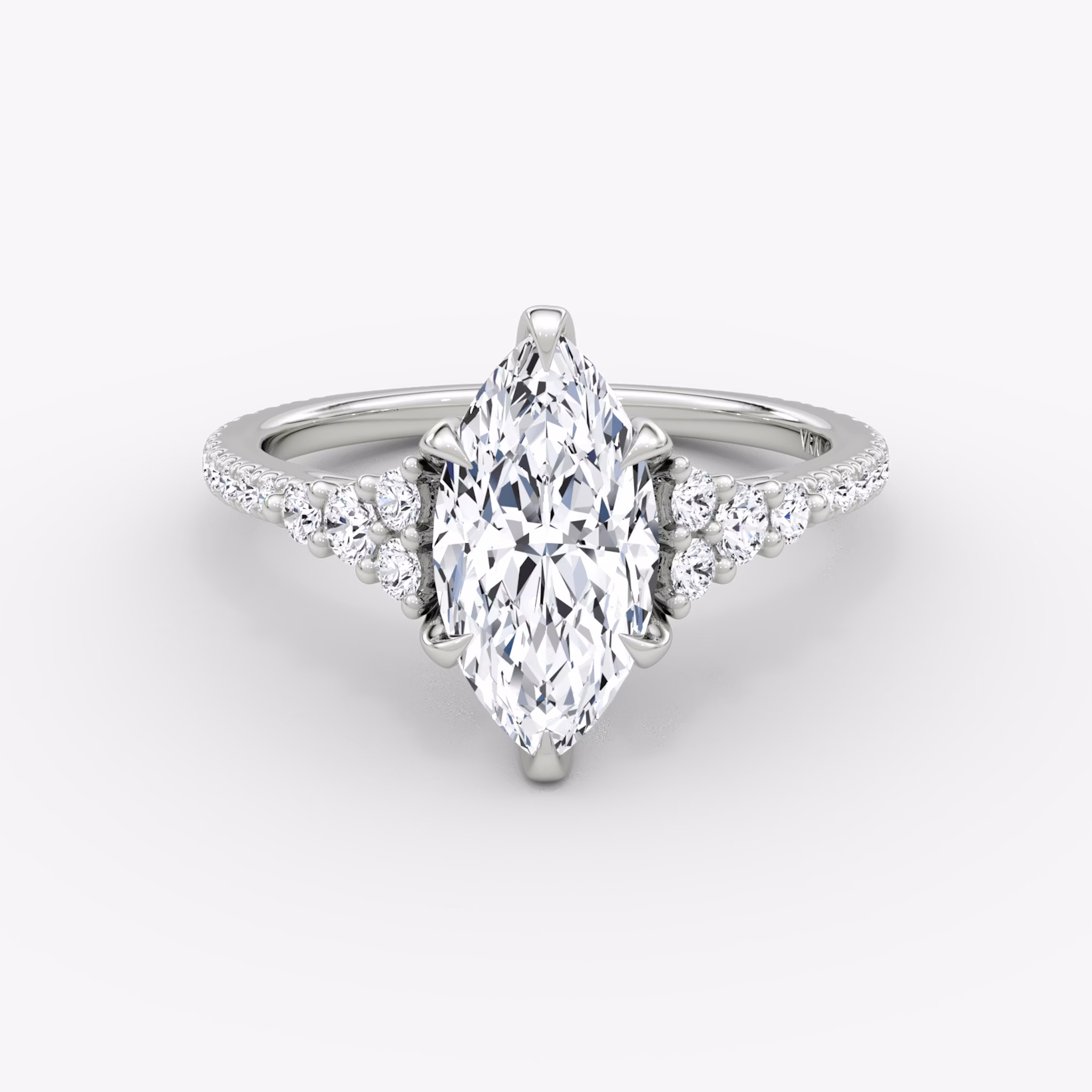 The Round Cluster Heirloom | Marquise | Platin | bandAccent: Mit Pavé-Besatz | diamondOrientation: vertical | caratWeight: other