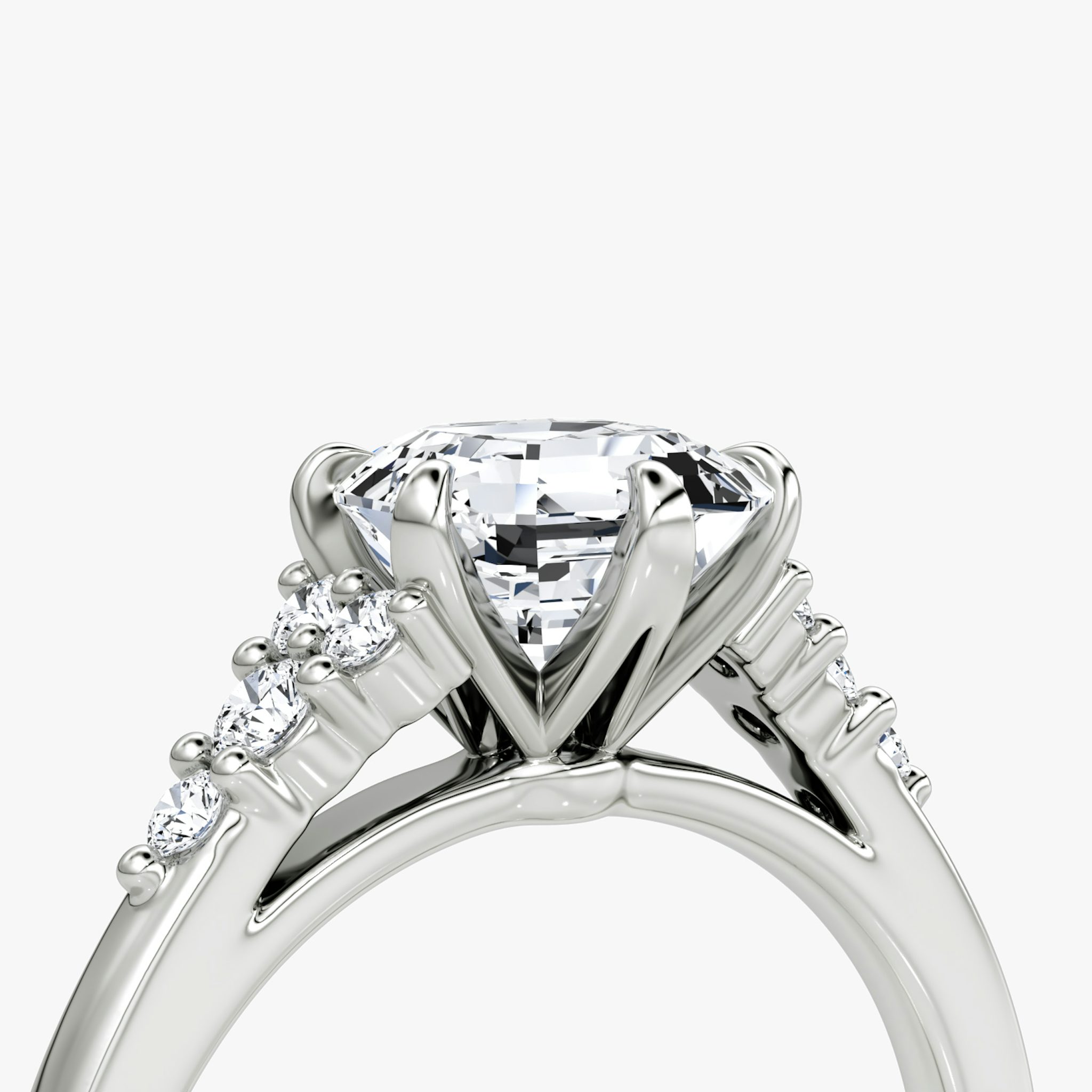 The Round Cluster Heirloom | Asscher | Platin | bandAccent: Ohne Pavé-Besatz | diamondOrientation: vertical | caratWeight: other