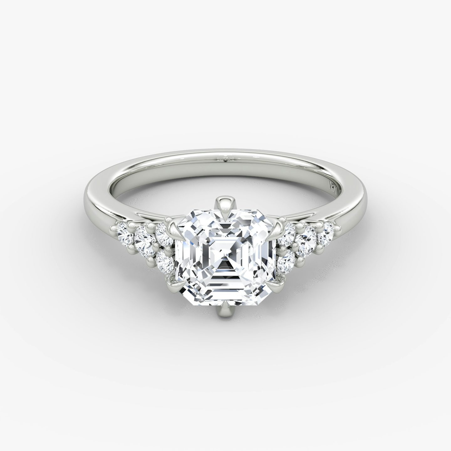 The Round Cluster Heirloom | Asscher | 18k | White Gold | bandAccent: Plain | diamondOrientation: vertical | caratWeight: other