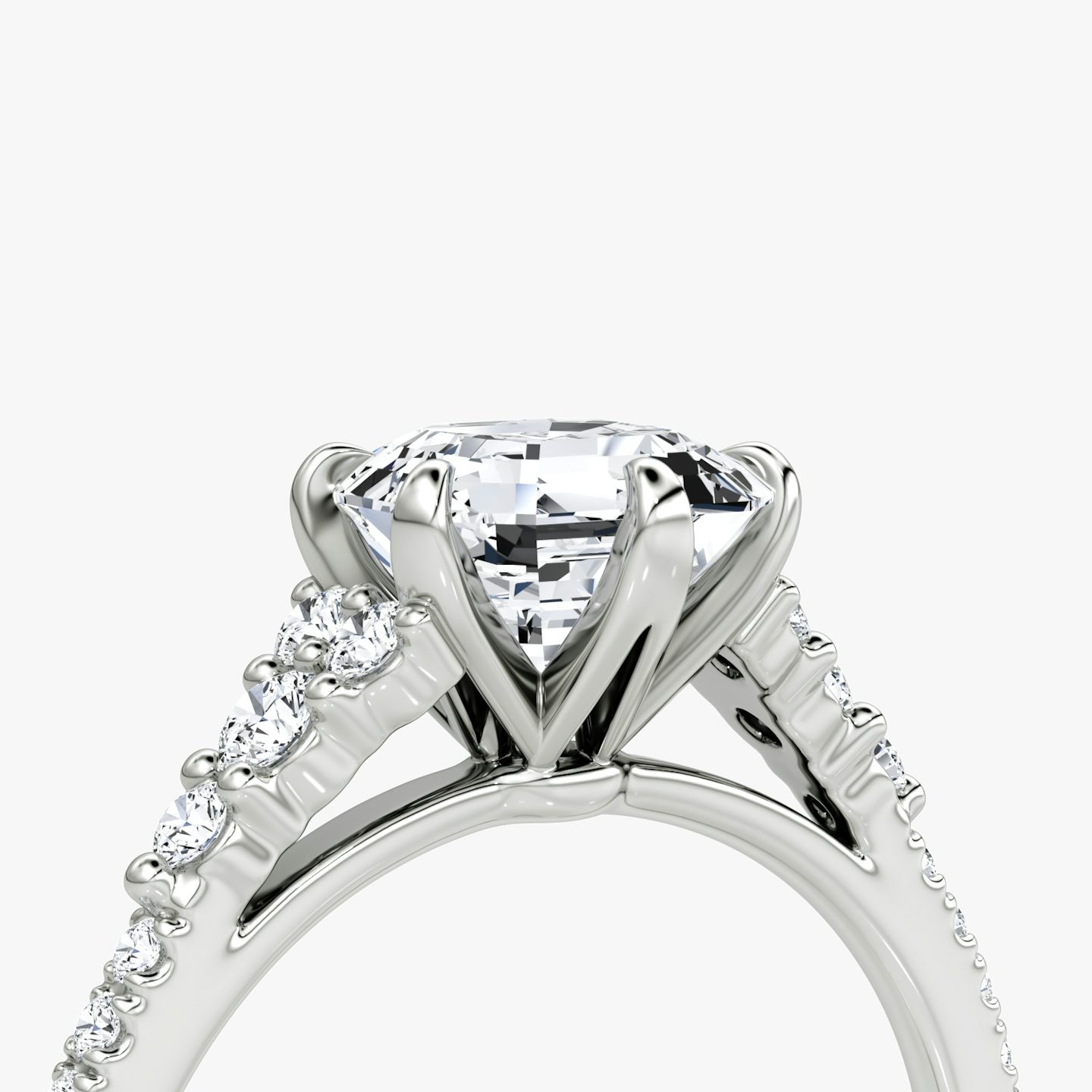 The Round Cluster Heirloom | Asscher | 18k | White Gold | bandAccent: Pavé | diamondOrientation: vertical | caratWeight: other
