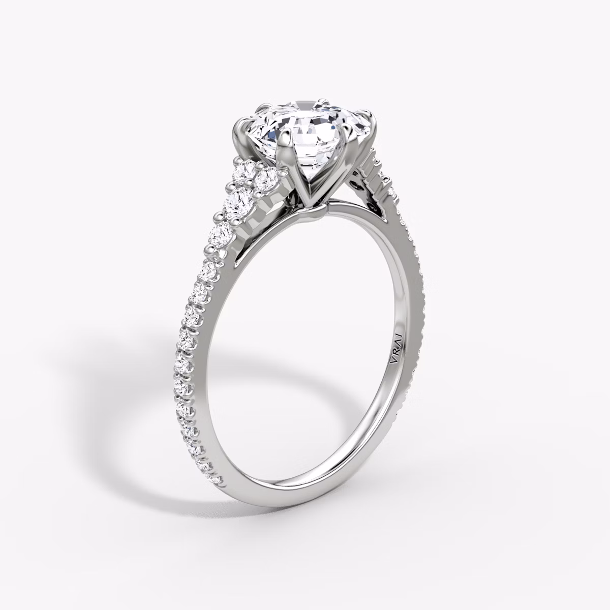 The Round Cluster Heirloom | Asscher | 18k | White Gold | bandAccent: Pavé | diamondOrientation: vertical | caratWeight: other