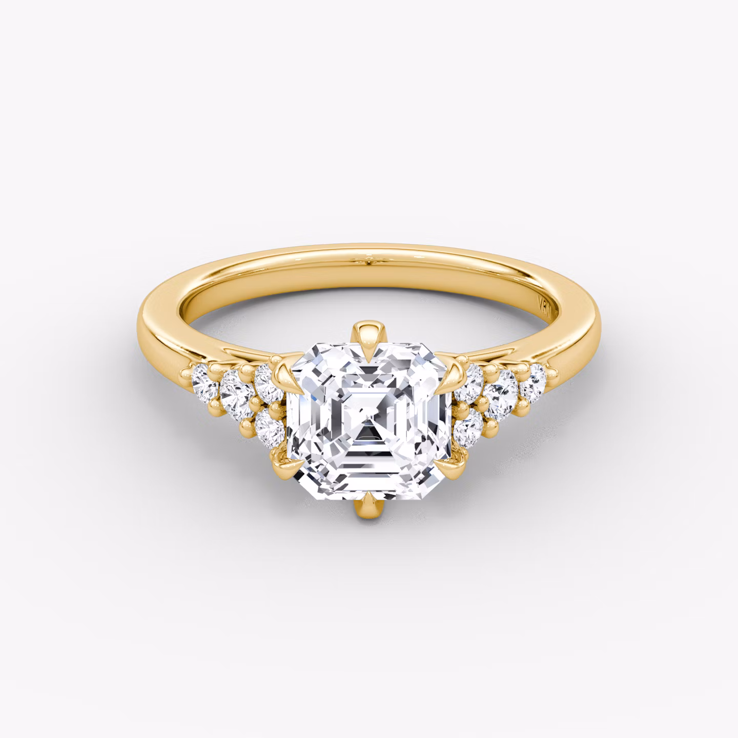 The Round Cluster Heirloom | Asscher | 18k | Yellow Gold | bandAccent: Plain | diamondOrientation: vertical | caratWeight: other