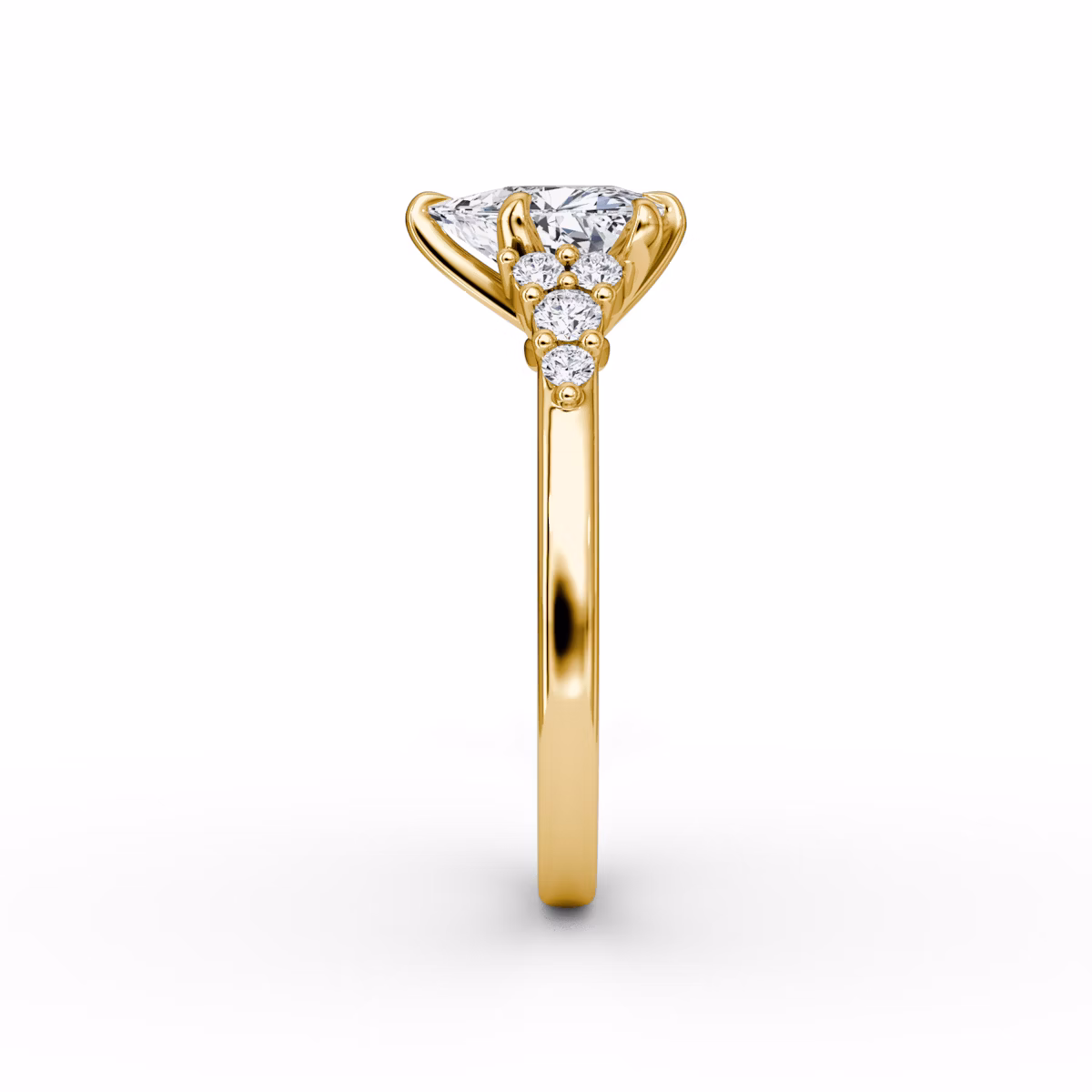 The Round Cluster Heirloom | Trillion | 18k | Yellow Gold | bandAccent: Plain | diamondOrientation: vertical | caratWeight: other