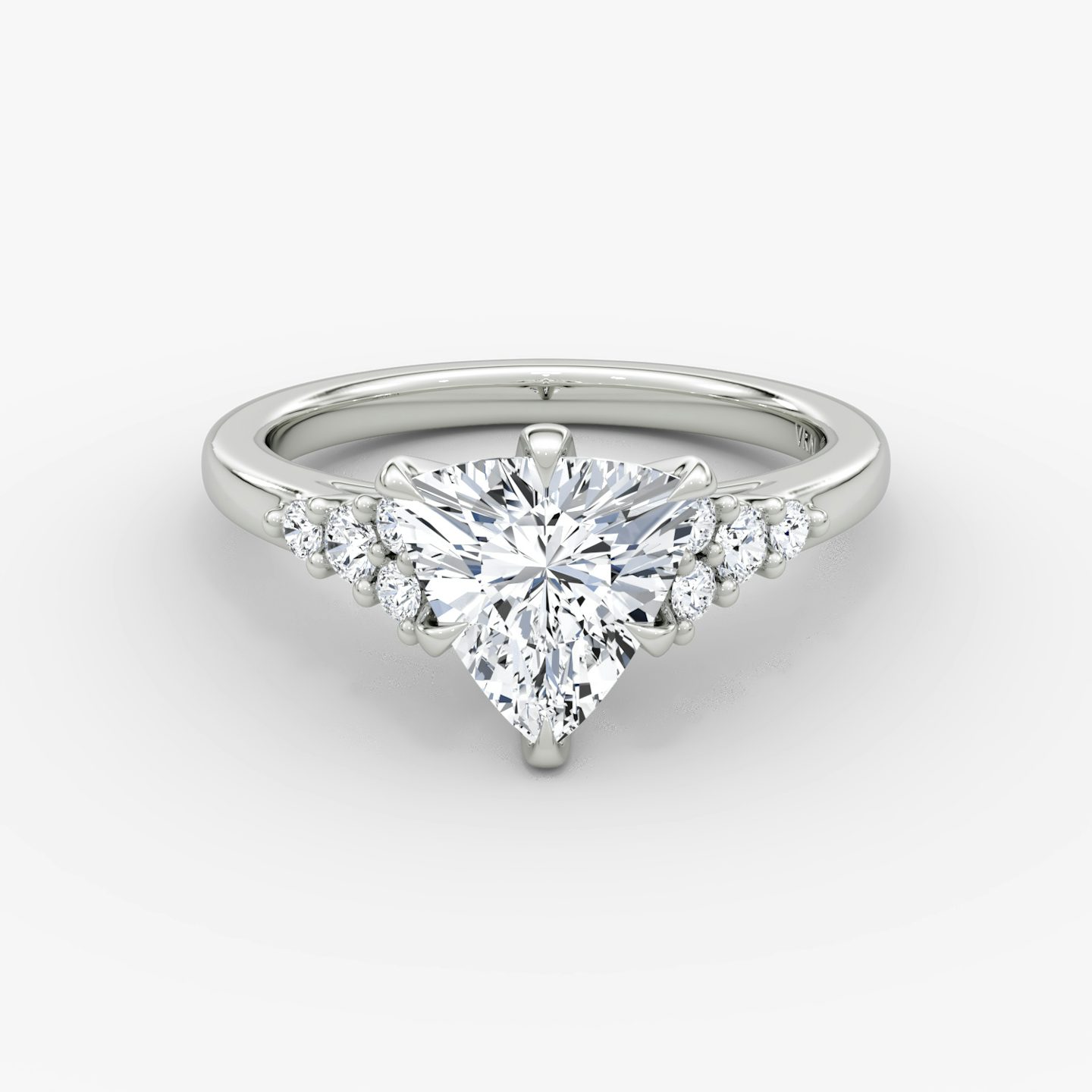 The Round Cluster Heirloom | Trillion | Platinum | bandAccent: Plain | diamondOrientation: vertical | caratWeight: other