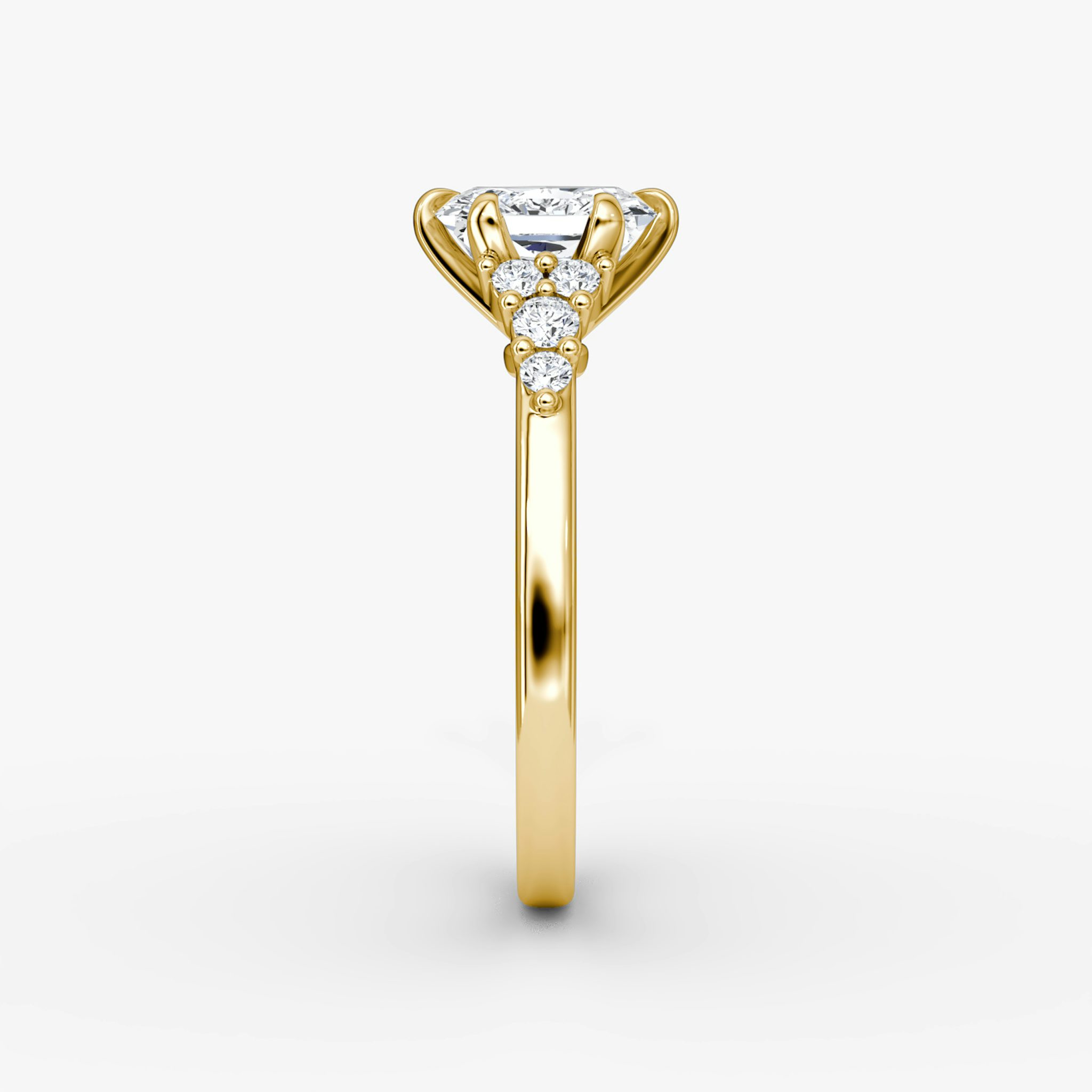 The Round Cluster Heirloom | Radiant | 18k | Yellow Gold | bandAccent: Plain | diamondOrientation: vertical | caratWeight: other