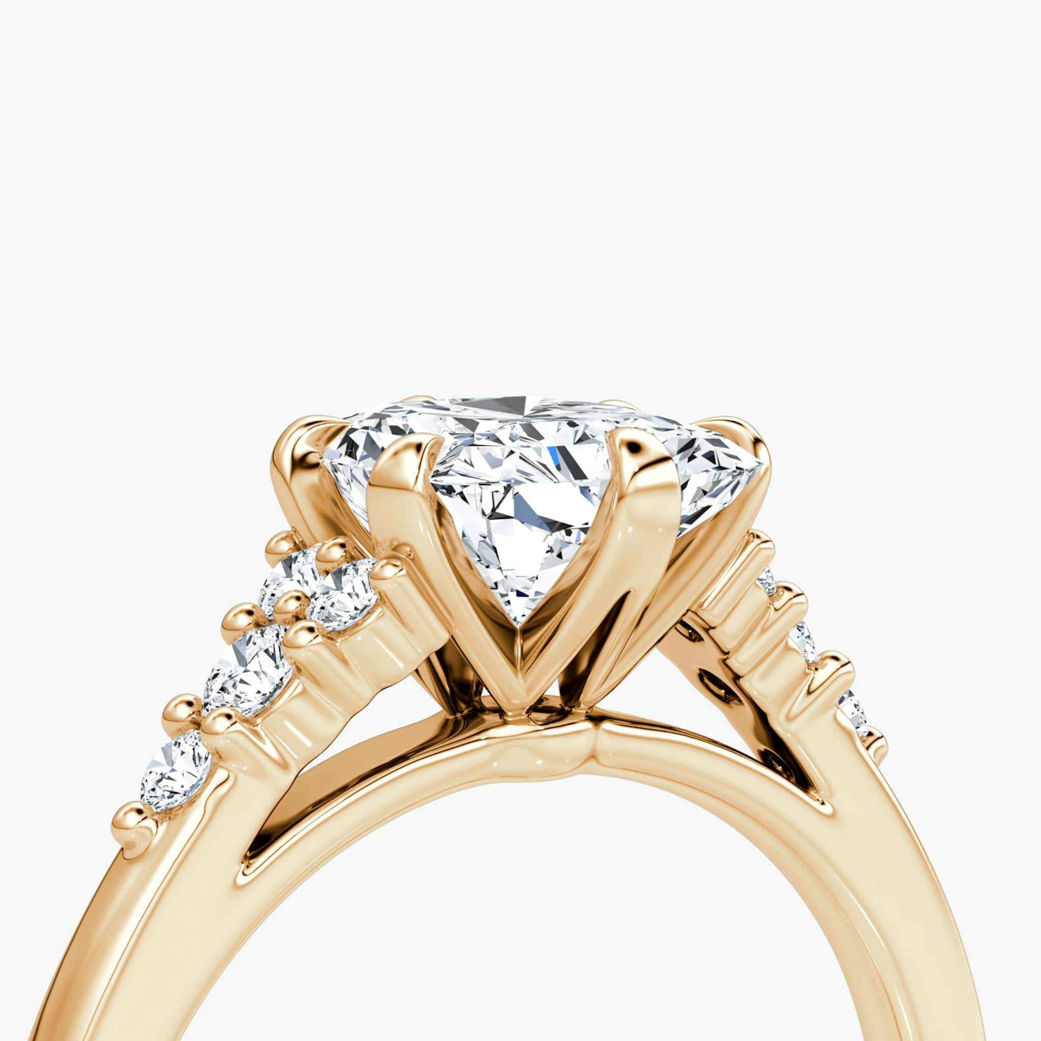 The Round Cluster Heirloom | Radiant | 14k | Roségold | bandAccent: Ohne Pavé-Besatz | diamondOrientation: vertical | caratWeight: other