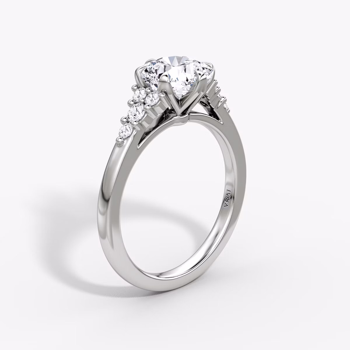 The Round Cluster Heirloom | Cushion | 18k | White Gold | bandAccent: Plain | diamondOrientation: vertical | caratWeight: other