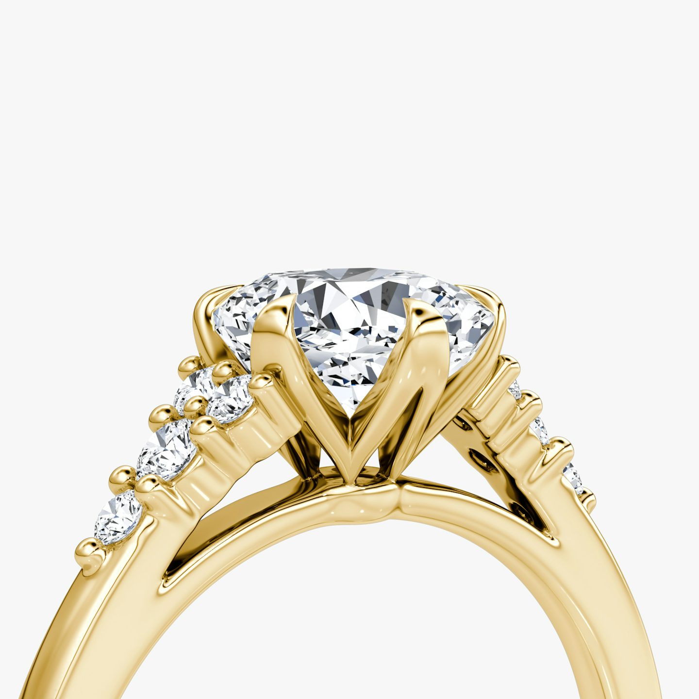 The Round Cluster Heirloom | Cushion | 18k | Yellow Gold | bandAccent: Plain | diamondOrientation: vertical | caratWeight: other