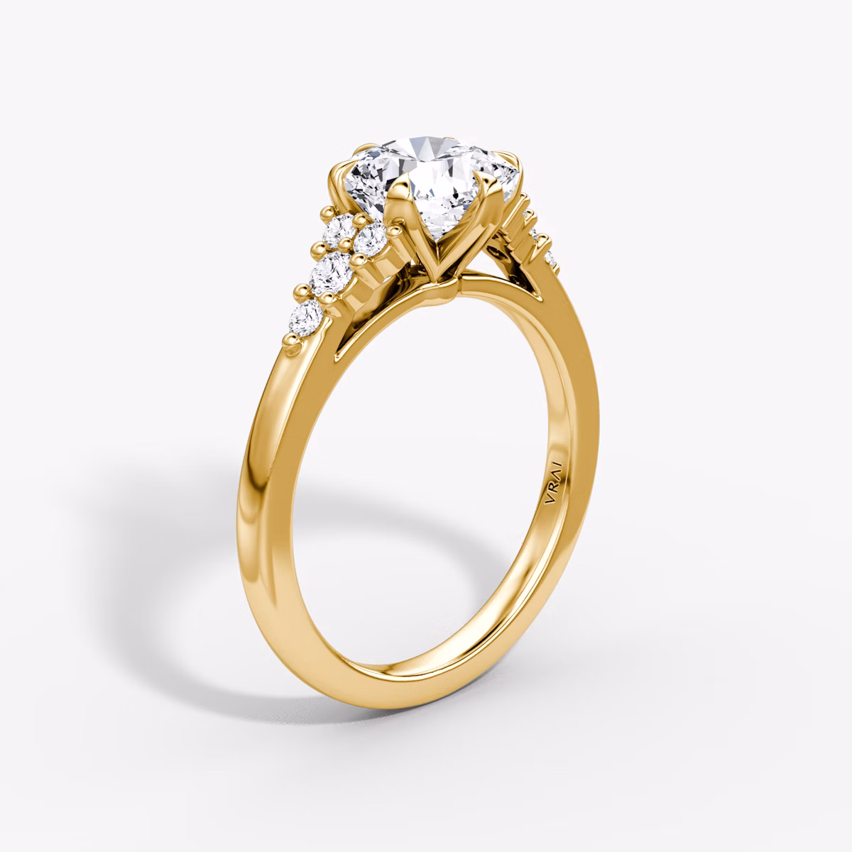 The Round Cluster Heirloom | Cushion | 18k | Yellow Gold | bandAccent: Plain | diamondOrientation: vertical | caratWeight: other