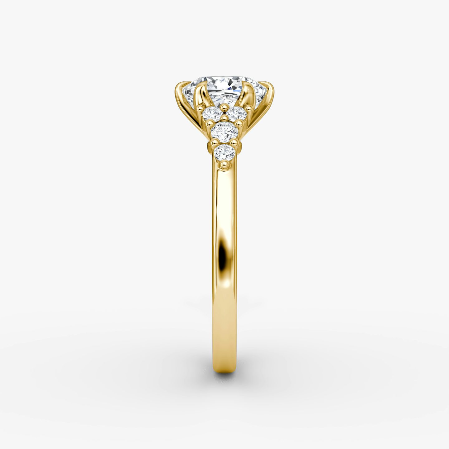The Round Cluster Heirloom | Cushion | 18k | Yellow Gold | bandAccent: Plain | diamondOrientation: vertical | caratWeight: other