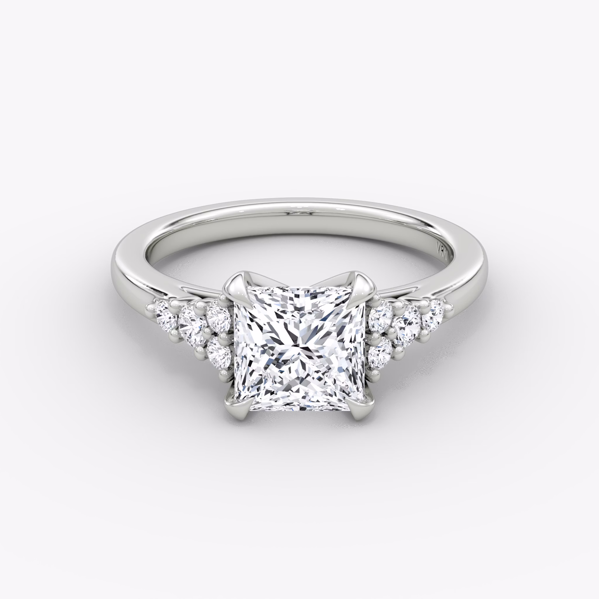 The Round Cluster Heirloom | Princess | 18k | White Gold | bandAccent: Plain | diamondOrientation: vertical | caratWeight: other