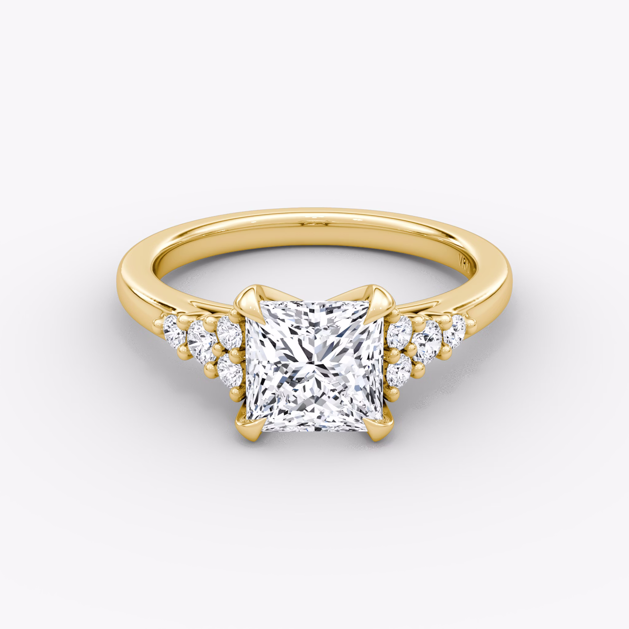 The Round Cluster Heirloom | Princess | 18k | Yellow Gold | bandAccent: Plain | diamondOrientation: vertical | caratWeight: other