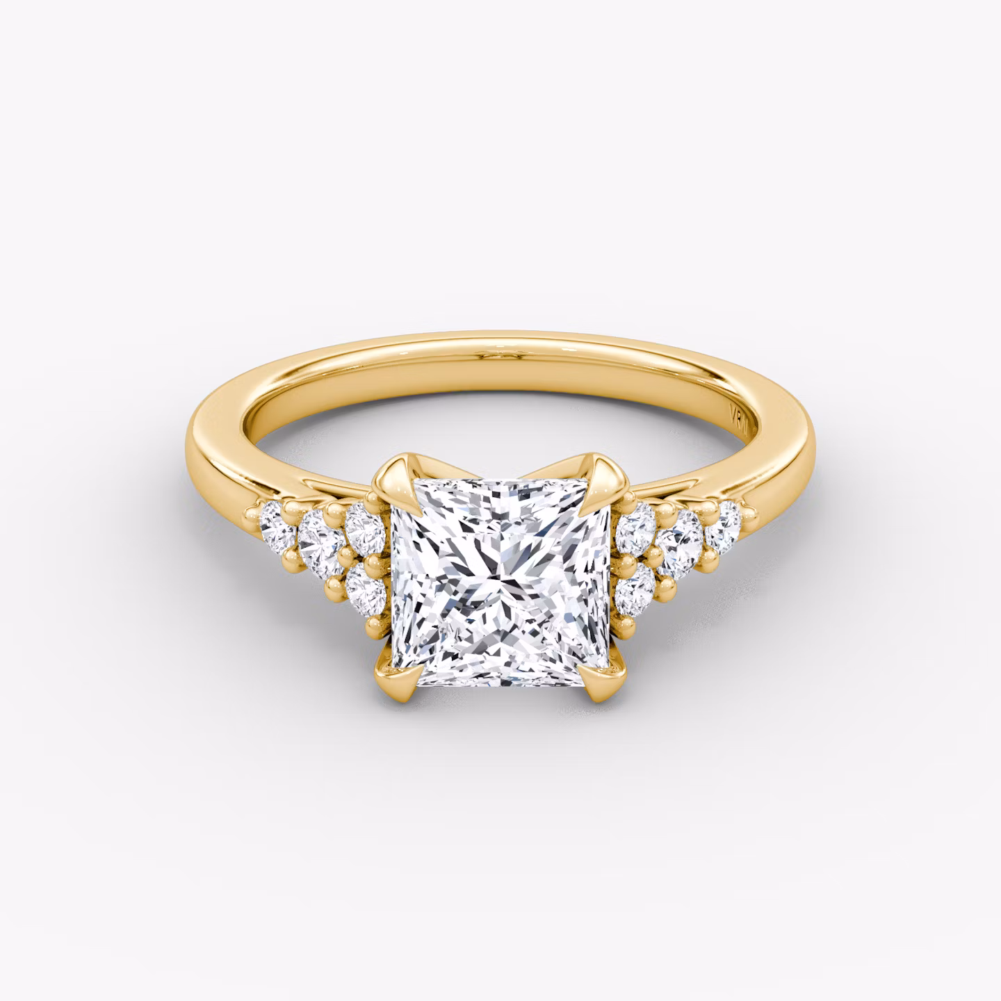 The Round Cluster Heirloom | Princess | 18k | Yellow Gold | bandAccent: Plain | diamondOrientation: vertical | caratWeight: other