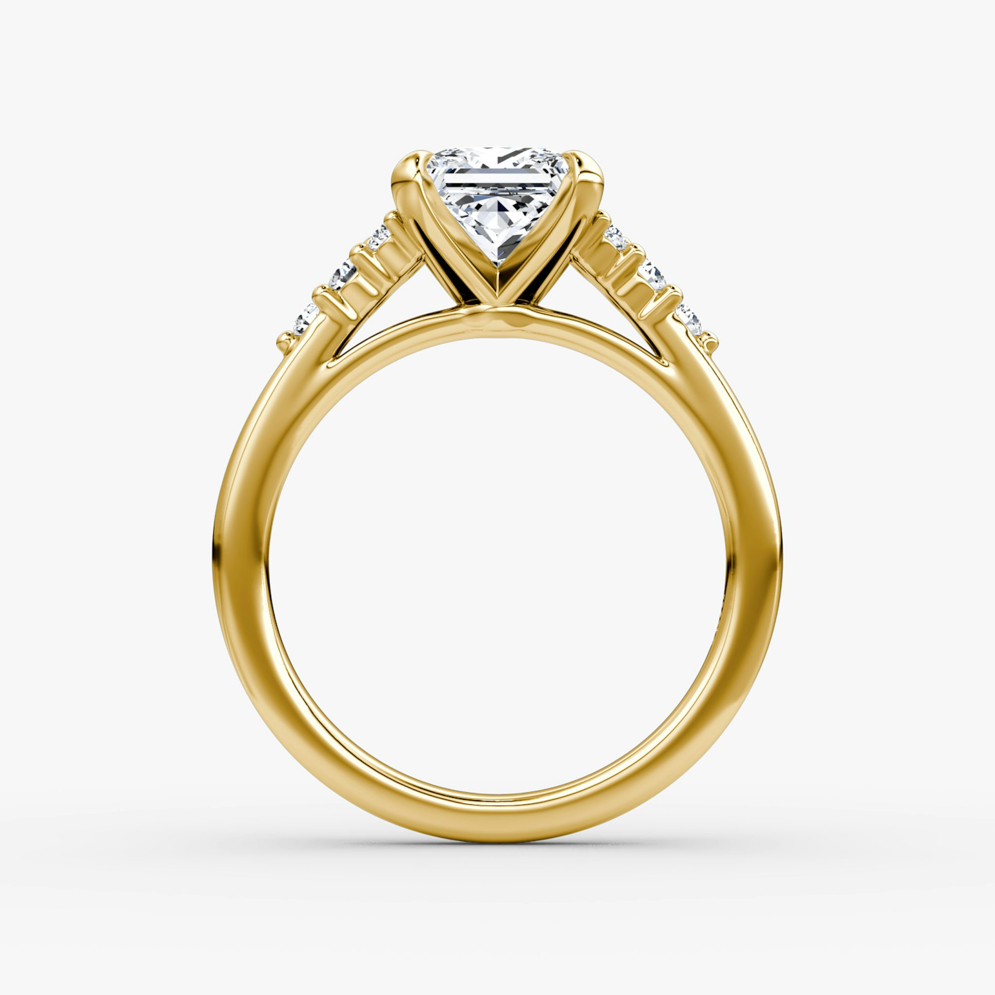 The Round Cluster Heirloom | Princess | 18k | Yellow Gold | bandAccent: Plain | diamondOrientation: vertical | caratWeight: other