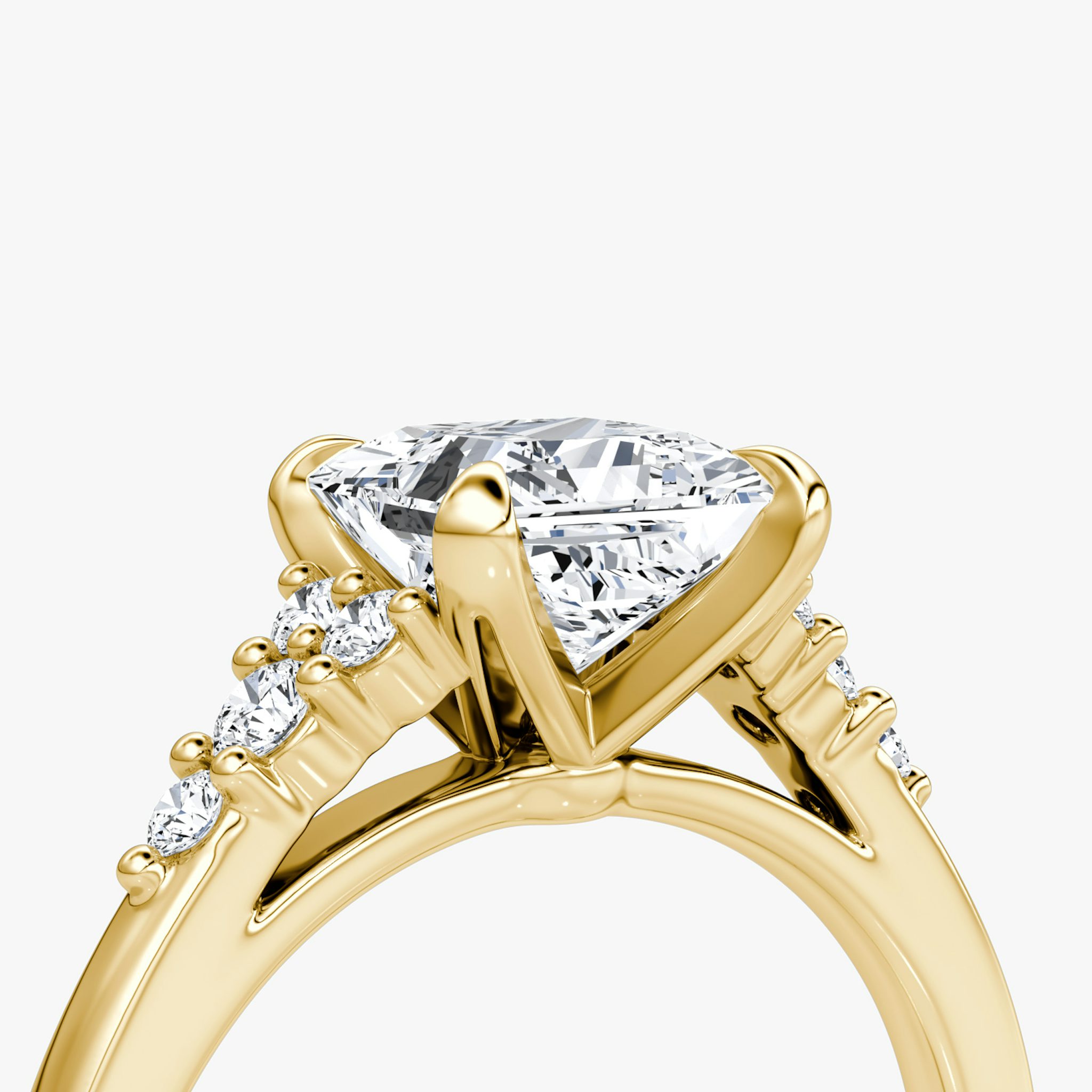 The Round Cluster Heirloom | Princess | 18k | Yellow Gold | bandAccent: Plain | diamondOrientation: vertical | caratWeight: other
