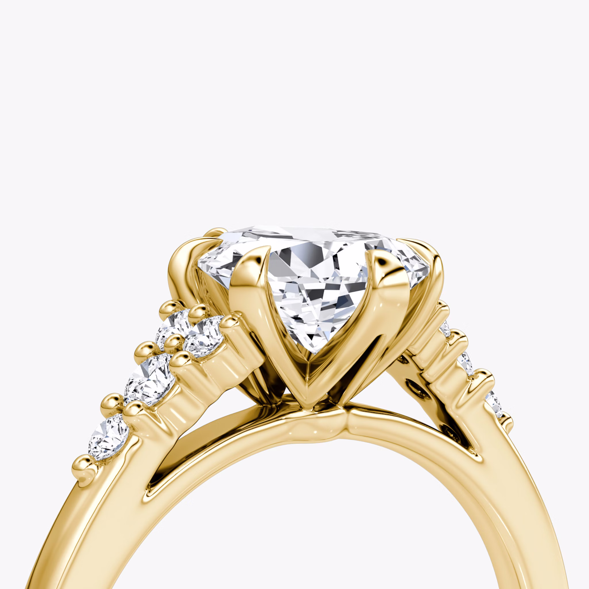 The Round Cluster Heirloom | Tropfen | 18k | Gelbgold | bandAccent: Ohne Pavé-Besatz | diamondOrientation: vertical | caratWeight: other