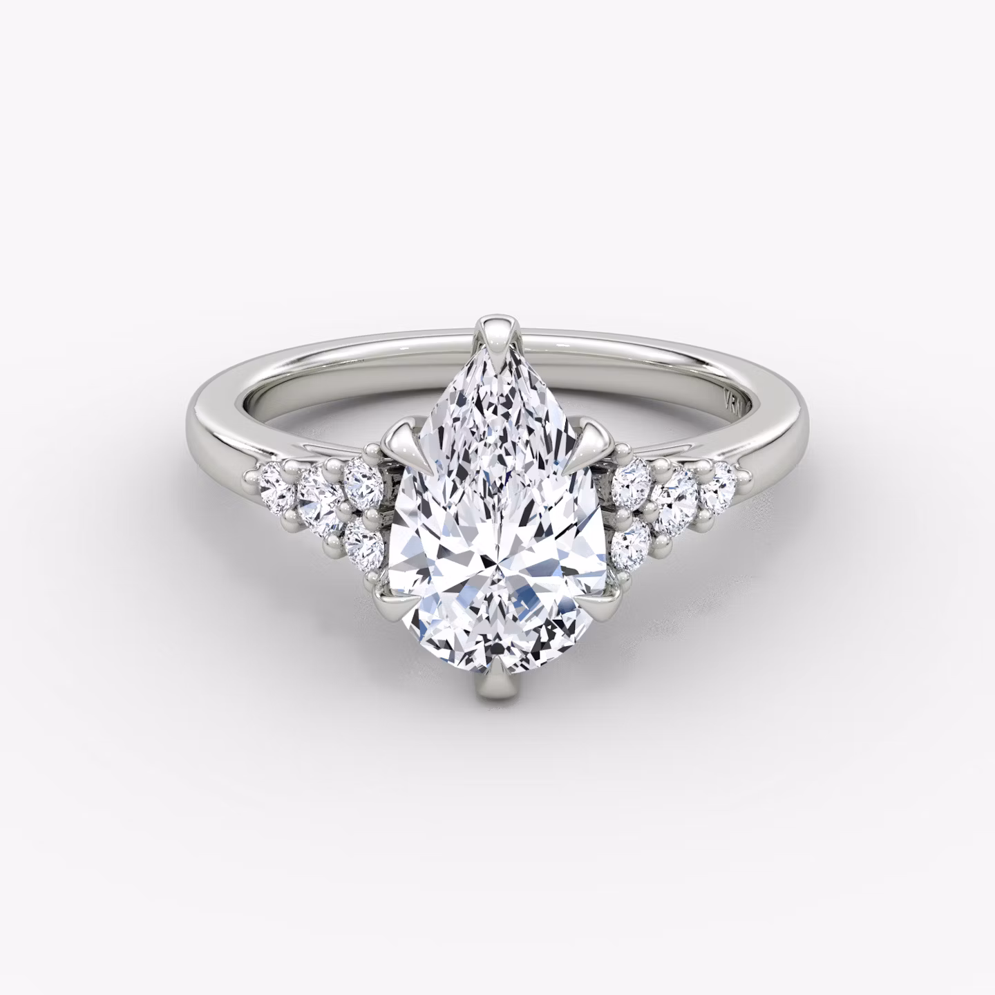 The Round Cluster Heirloom Pear | Platinum