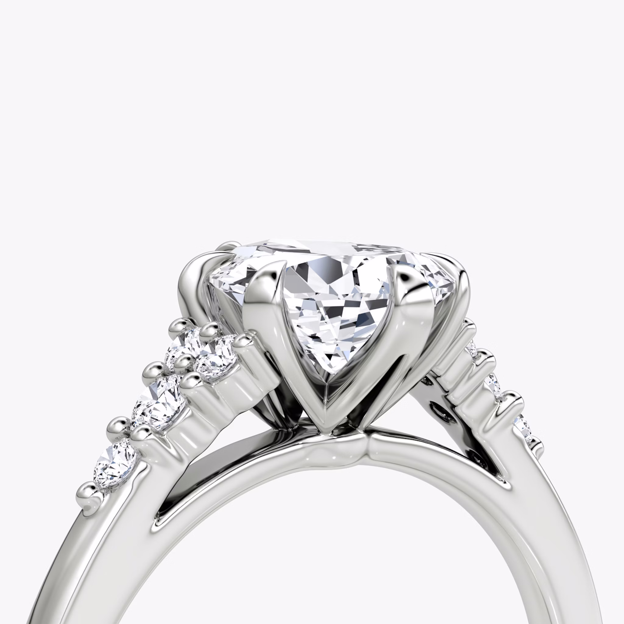 The Round Cluster Heirloom | Tropfen | Platin | bandAccent: Ohne Pavé-Besatz | diamondOrientation: vertical | caratWeight: other