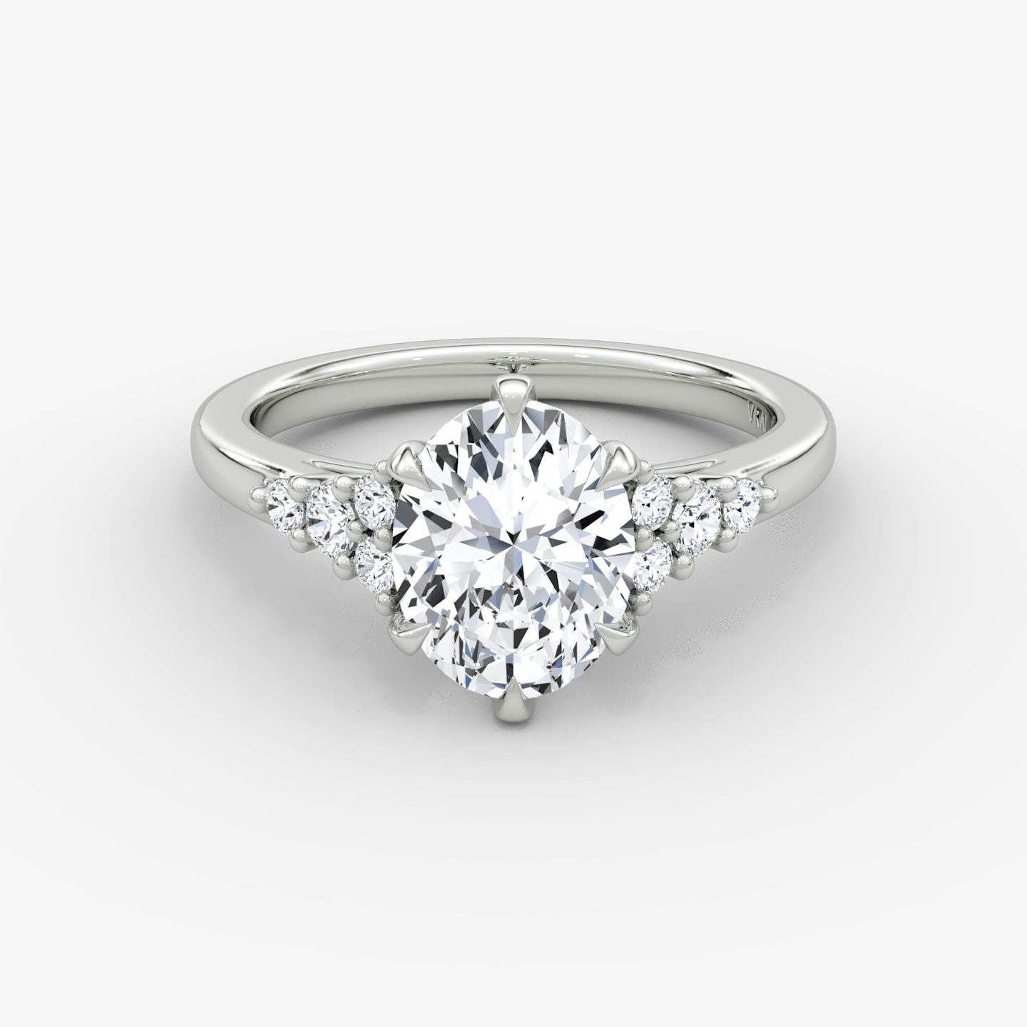 The Round Cluster Heirloom | Oval | Platinum | bandAccent: Plain | diamondOrientation: vertical | caratWeight: other