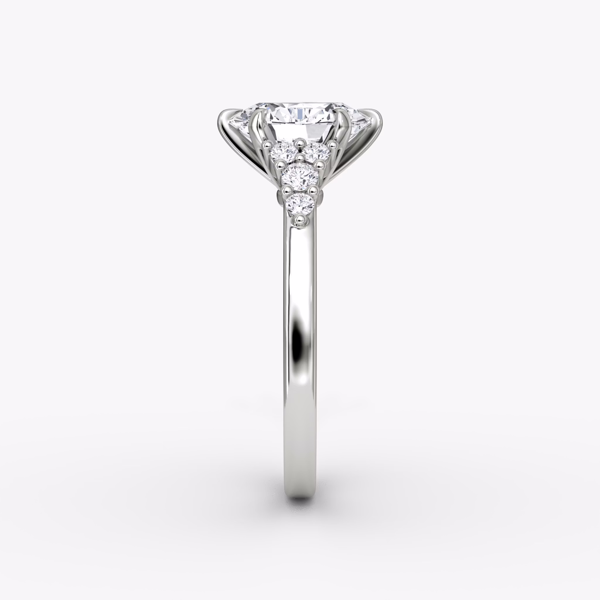 The Round Cluster Heirloom | Oval | Platinum | bandAccent: Plain | diamondOrientation: vertical | caratWeight: other