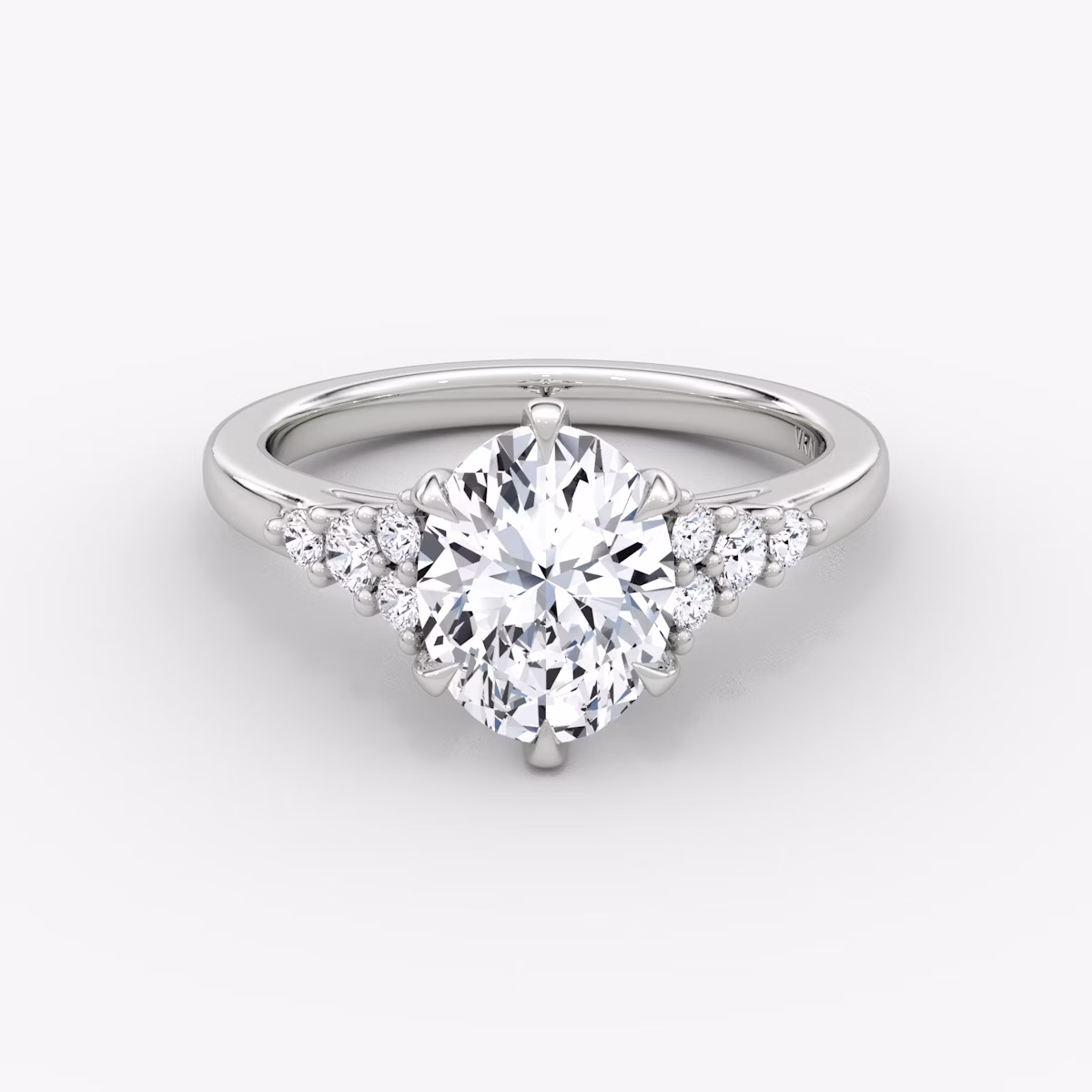 The Round Cluster Heirloom | Oval | 18k | White Gold | bandAccent: Plain | diamondOrientation: vertical | caratWeight: other