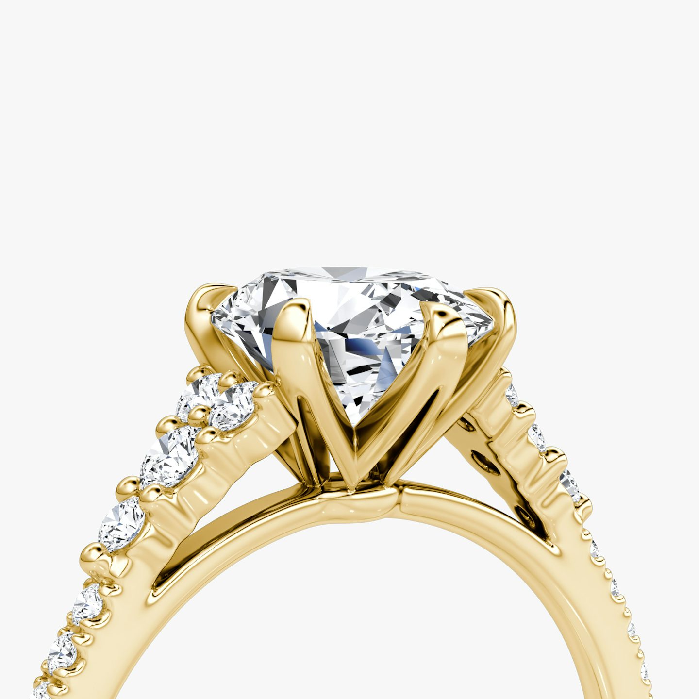 The Round Cluster Heirloom | Oval | 18k | Yellow Gold | bandAccent: Pavé | diamondOrientation: vertical | caratWeight: other