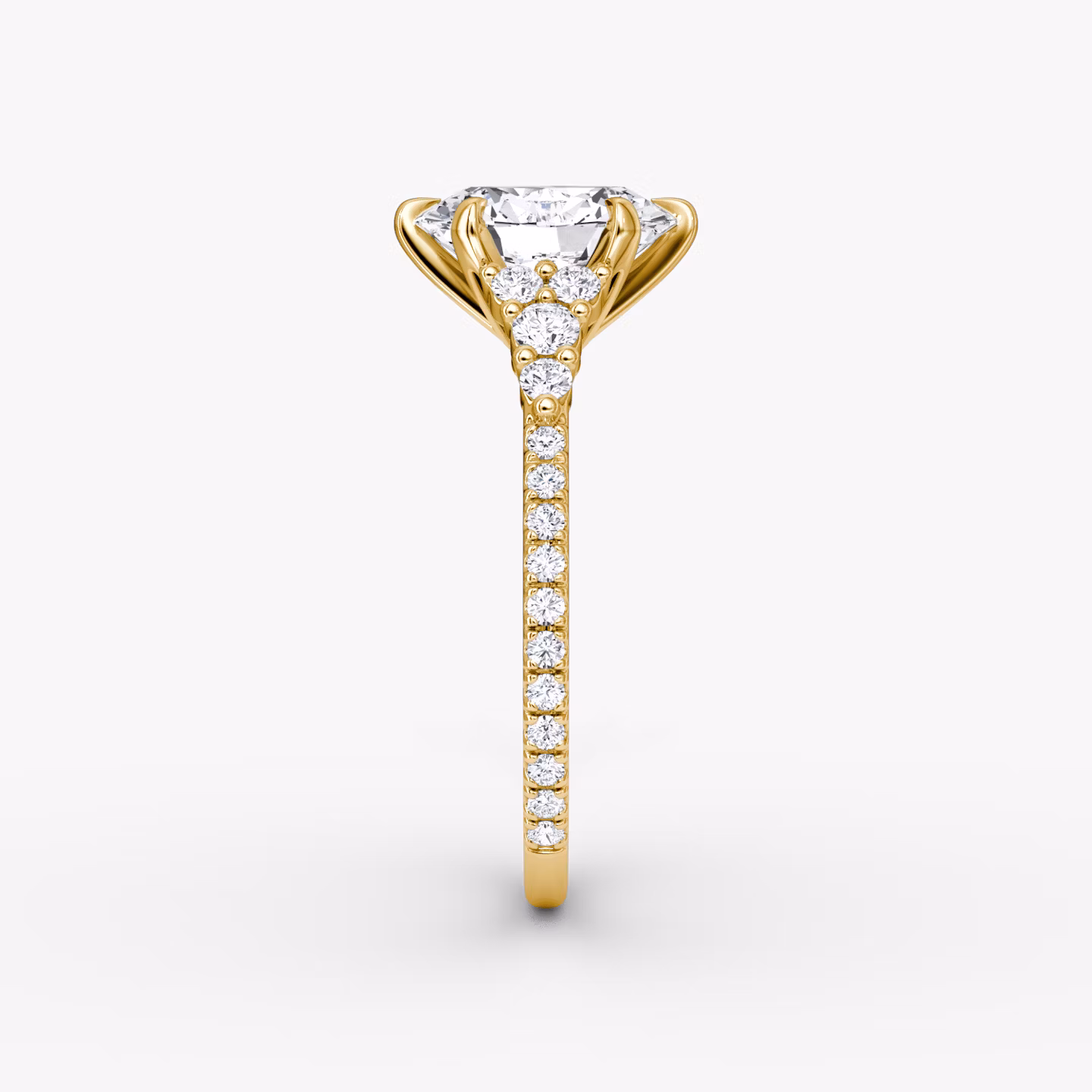 The Round Cluster Heirloom | Oval | 18k | Yellow Gold | bandAccent: Pavé | diamondOrientation: vertical | caratWeight: other