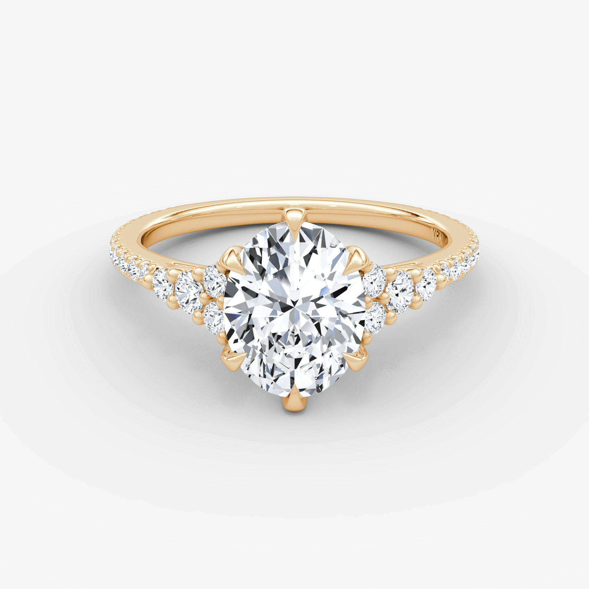 The Round Cluster Heirloom | Oval | 14k | Roségold | bandAccent: Mit Pavé-Besatz | diamondOrientation: vertical | caratWeight: other