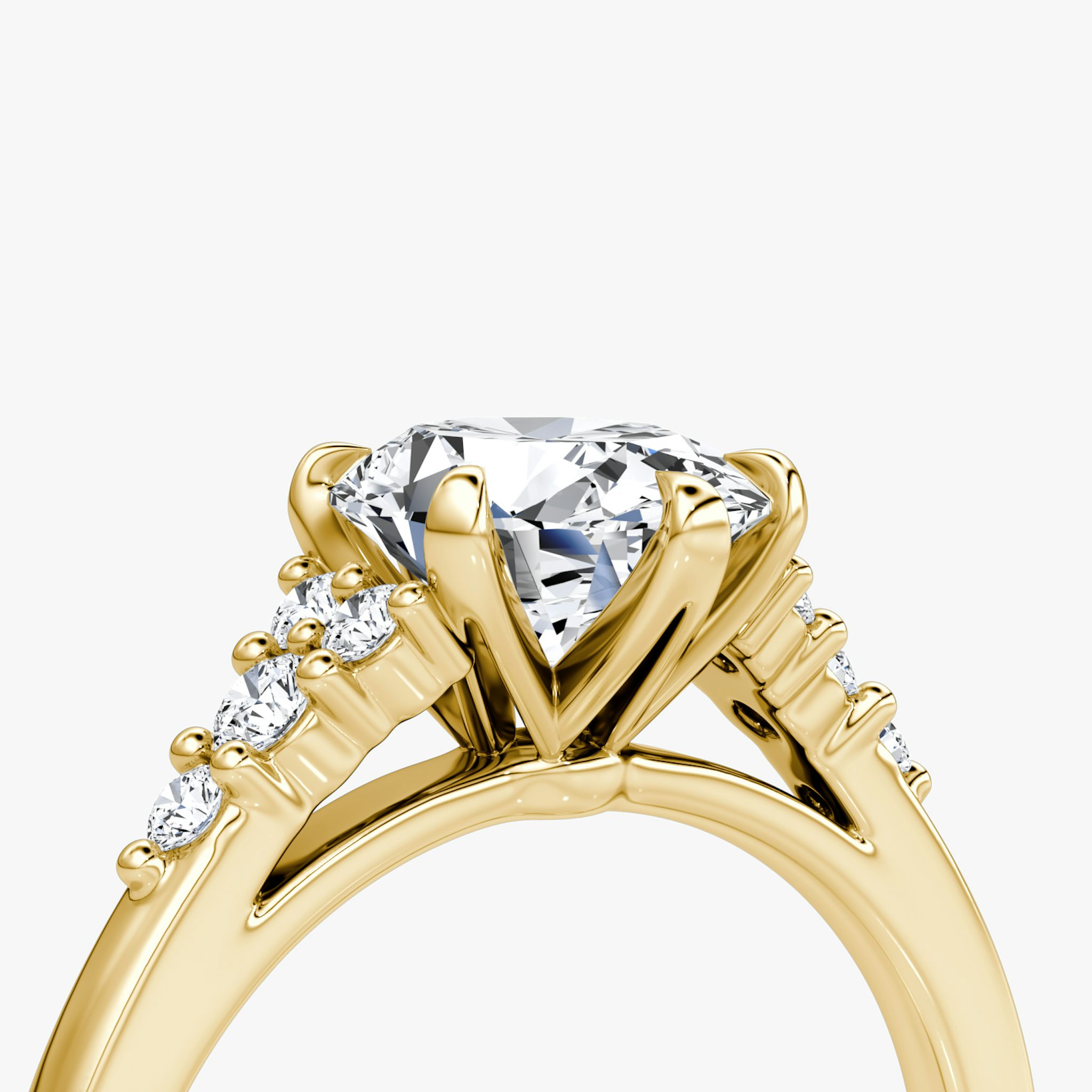 The Round Cluster Heirloom | Oval | 18k | Gelbgold | bandAccent: Ohne Pavé-Besatz | diamondOrientation: vertical | caratWeight: other