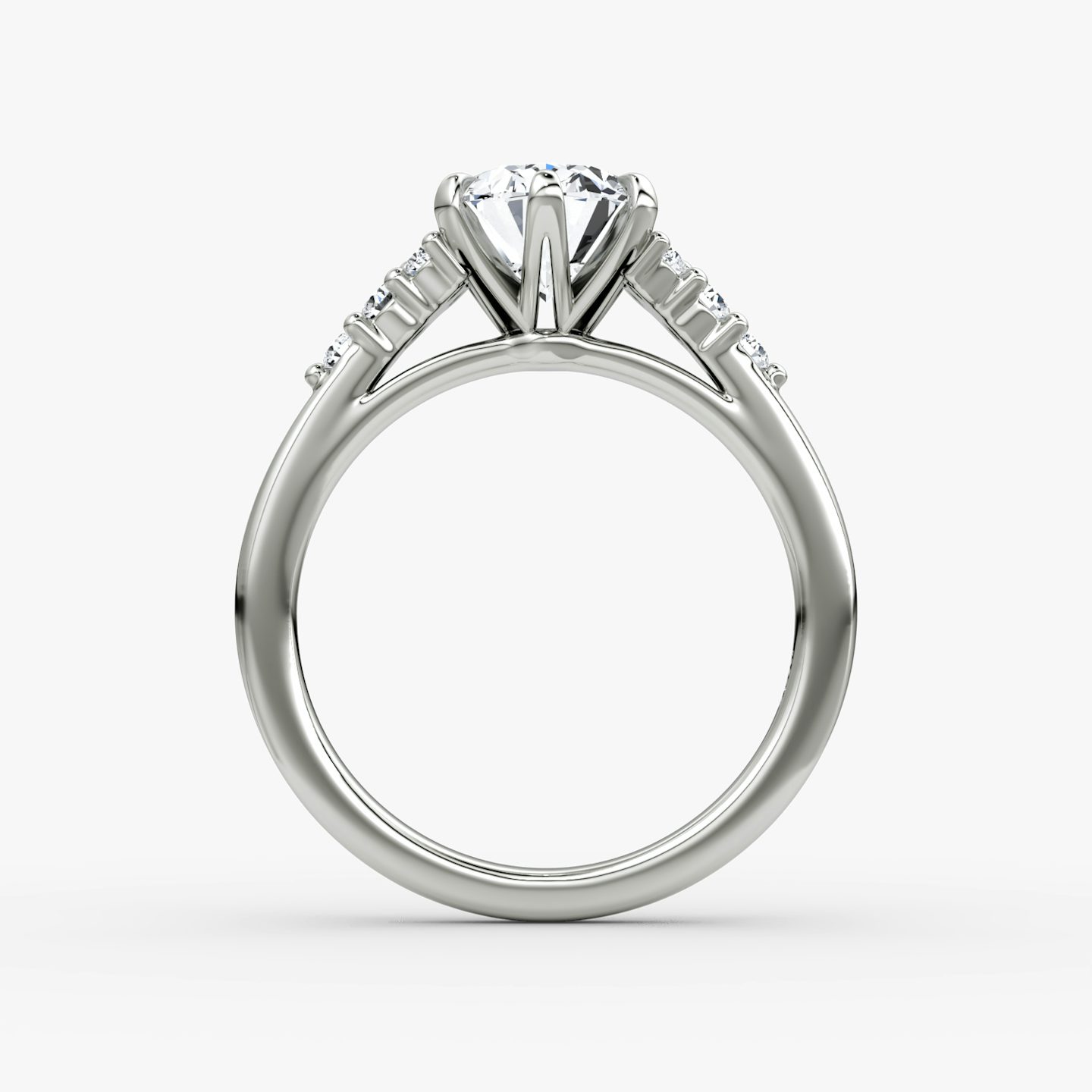 The Round Cluster Heirloom | Oval | 18k | White Gold | bandAccent: Plain | diamondOrientation: vertical | caratWeight: other
